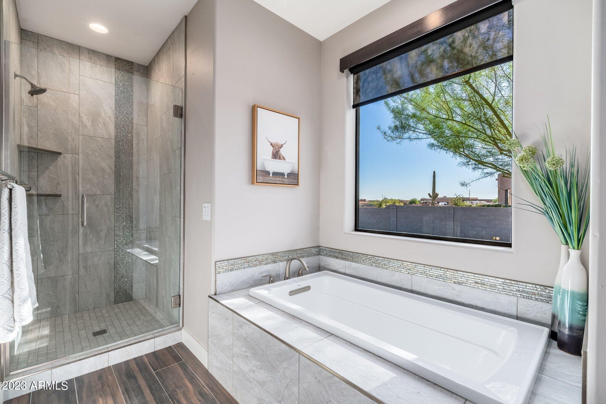 2813 W Carriage Drive