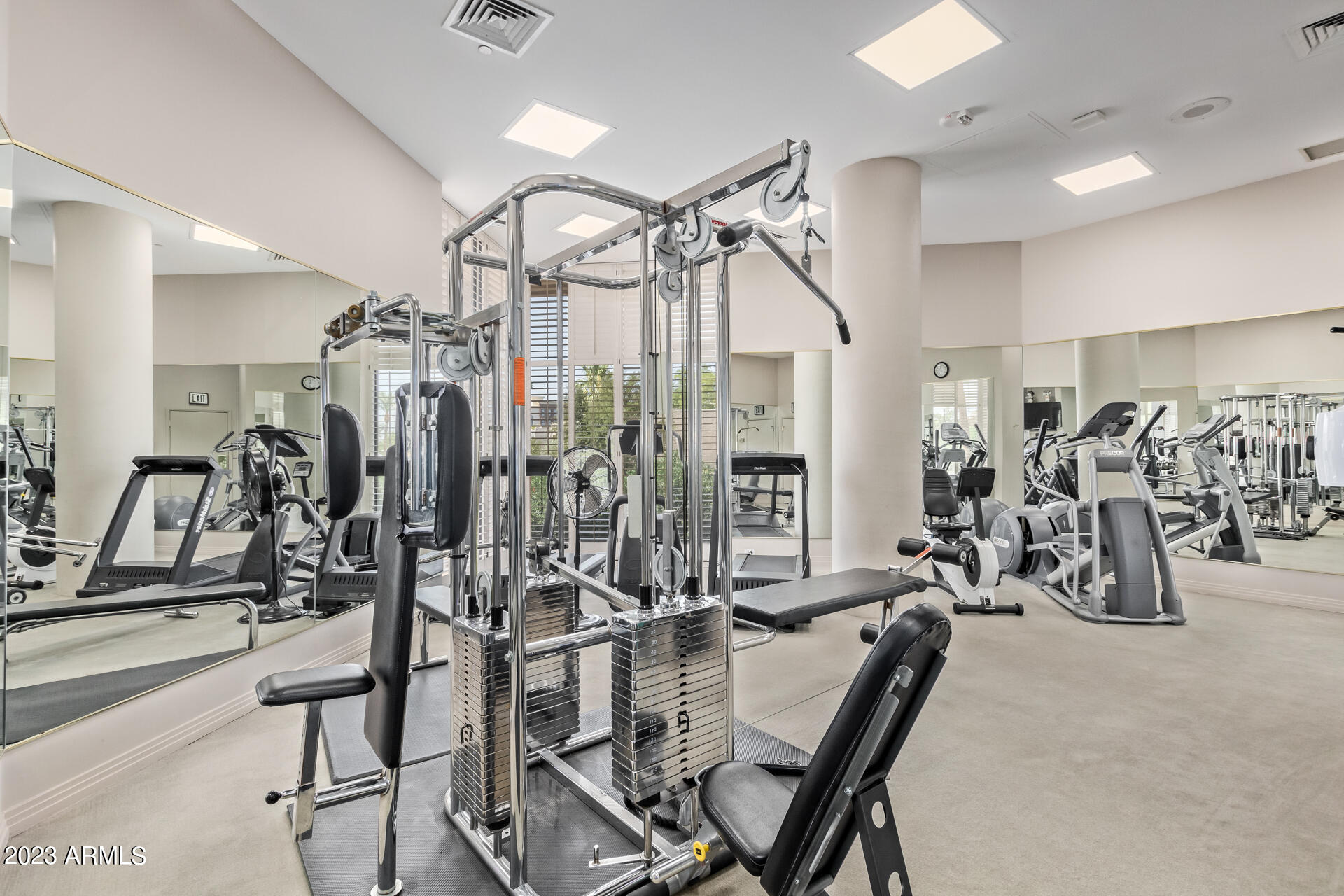 1040 E OSBORN Road # 702