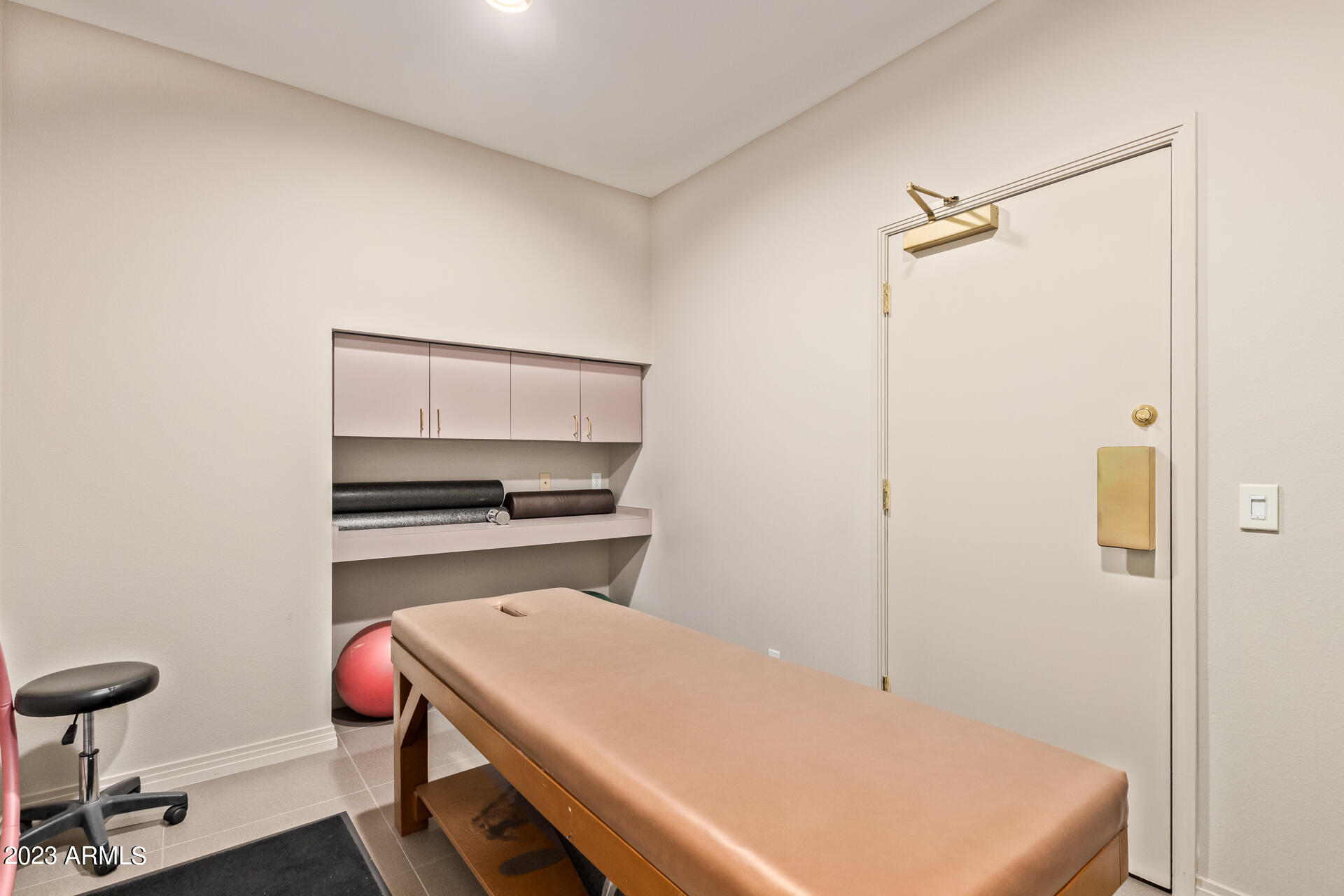 1040 E OSBORN Road # 702