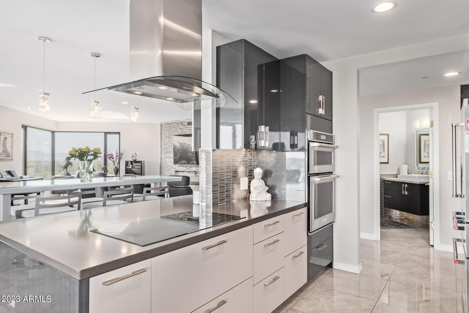 1040 E OSBORN Road # 702