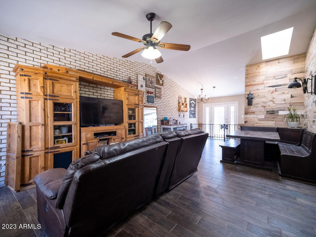 5209 W PALO VERDE Avenue