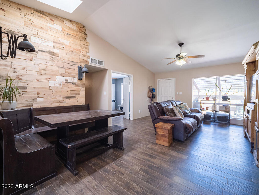 5209 W PALO VERDE Avenue