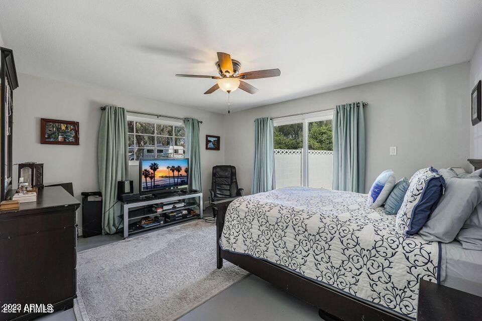 4861 E CALLE REDONDA --