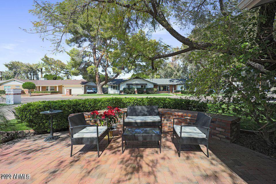 4861 E CALLE REDONDA --