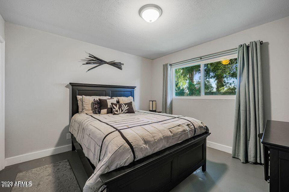 4861 E CALLE REDONDA --