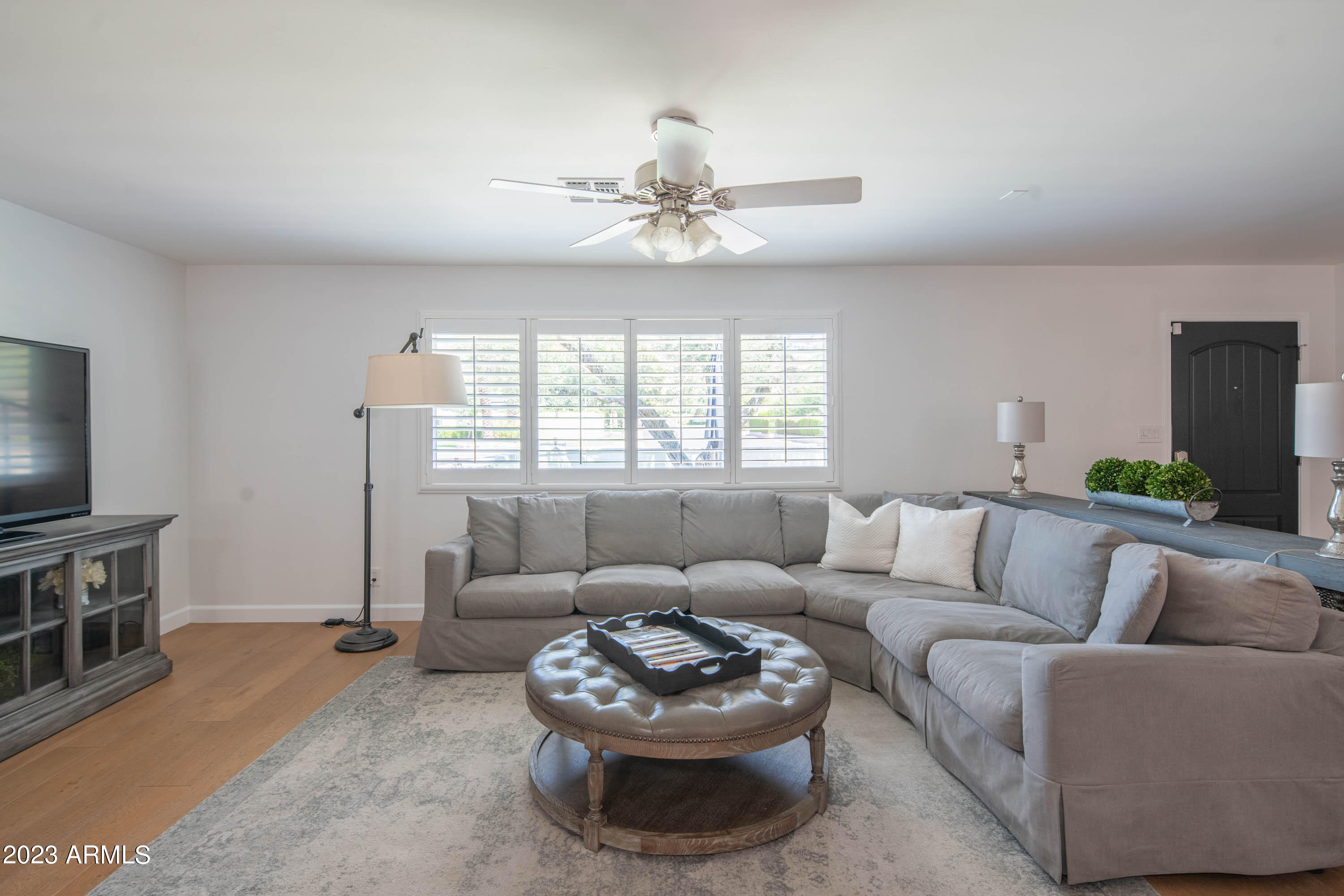5749 E Calle Del Paisano --