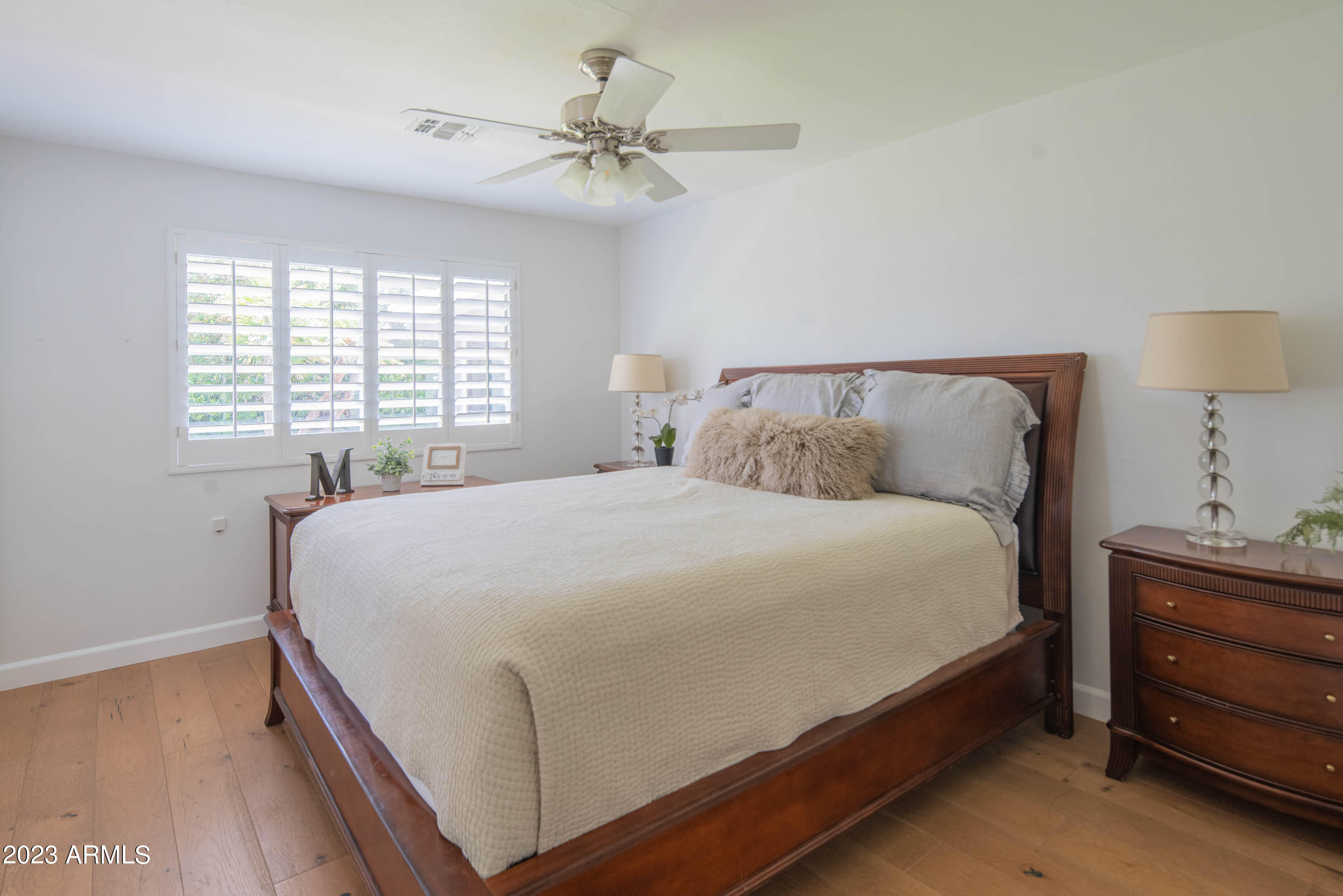 5749 E Calle Del Paisano --