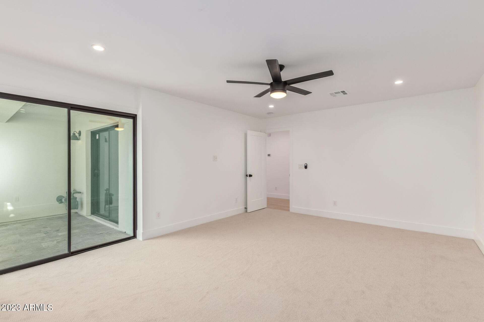 4847 E CLARENDON Avenue