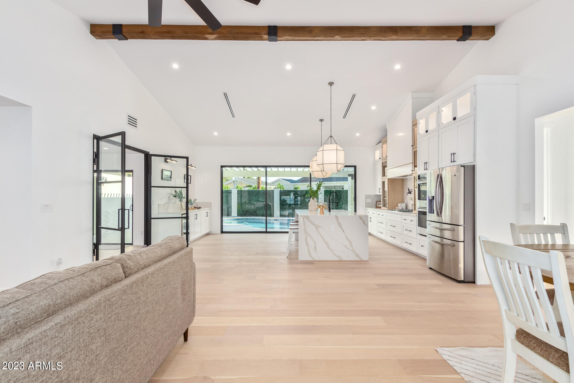 4847 E CLARENDON Avenue