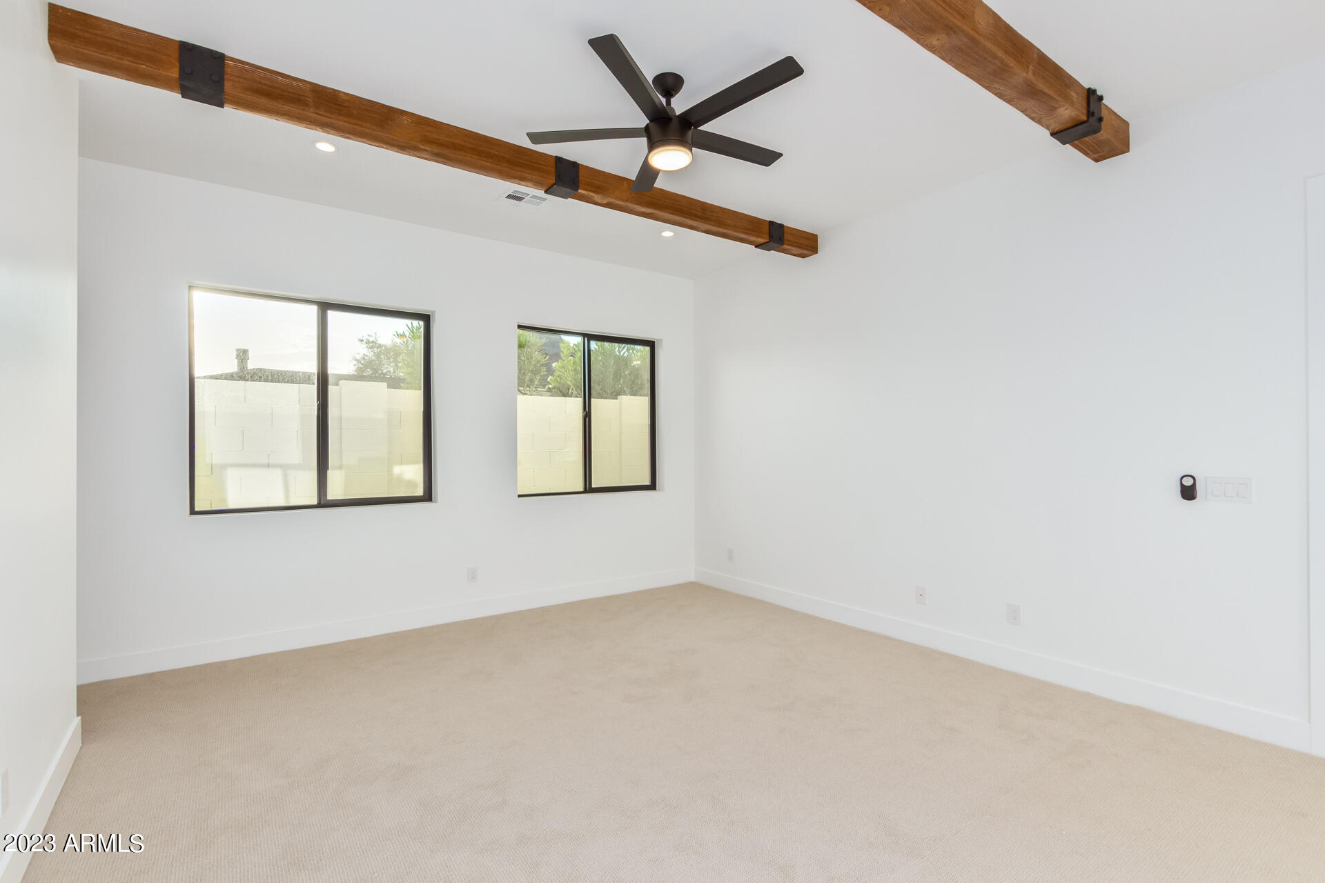 4847 E CLARENDON Avenue