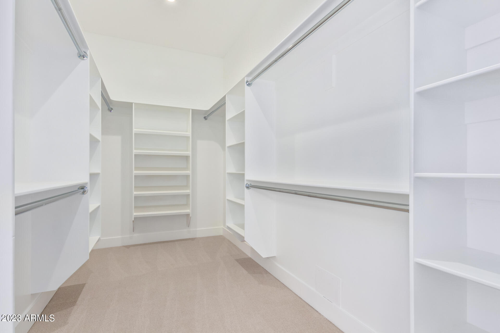 4847 E CLARENDON Avenue