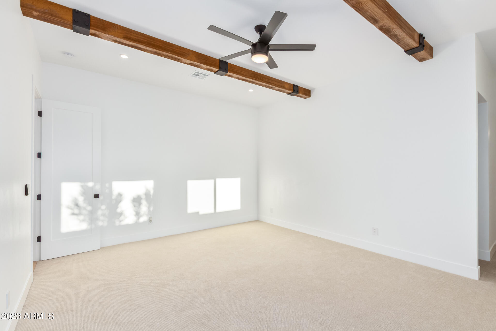 4847 E CLARENDON Avenue