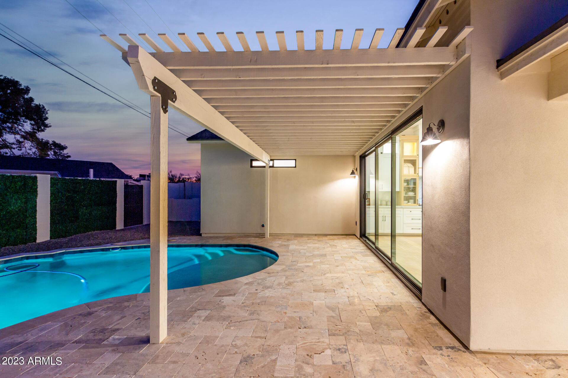 4847 E CLARENDON Avenue