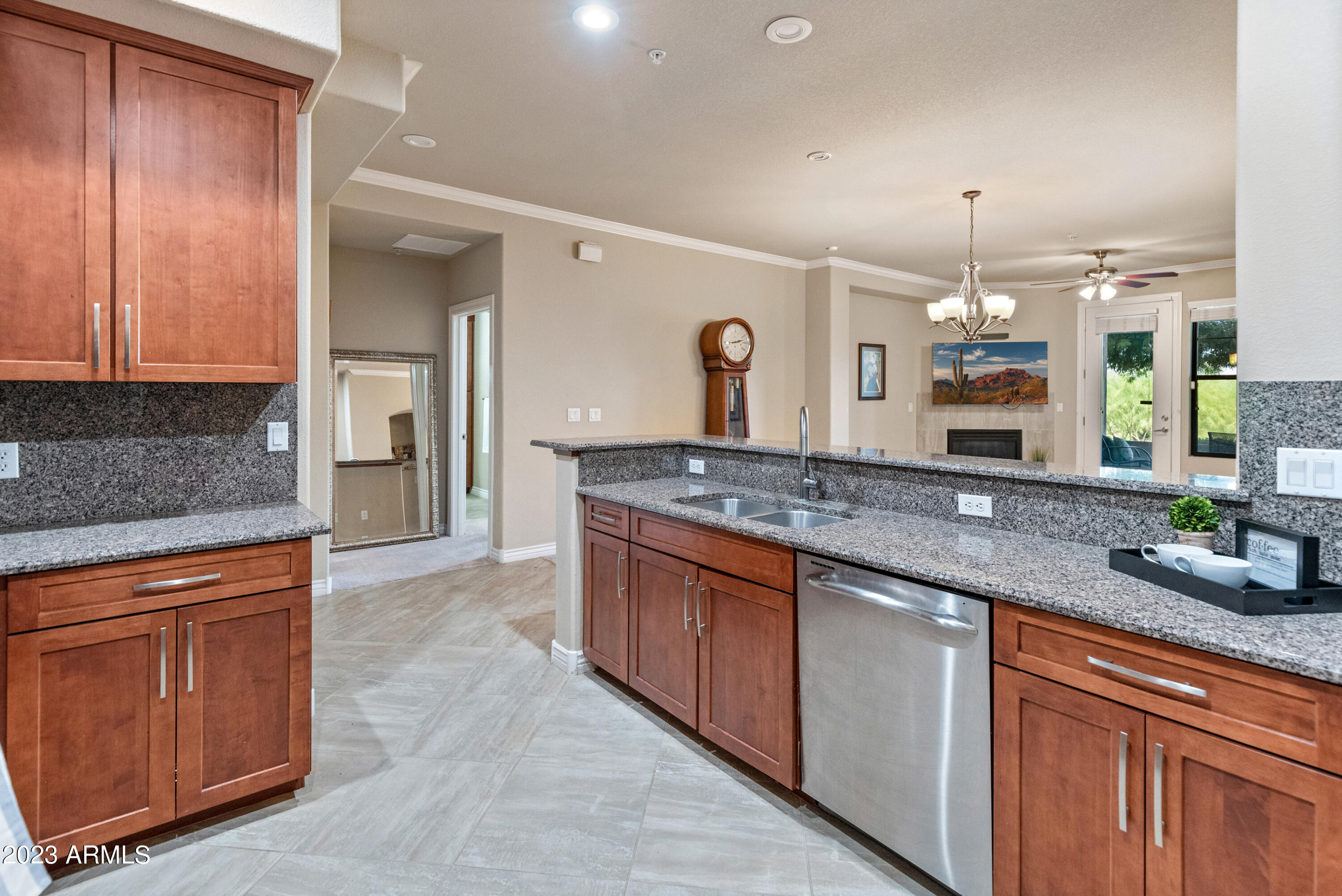 7601 E Indian Bend Road, 1044