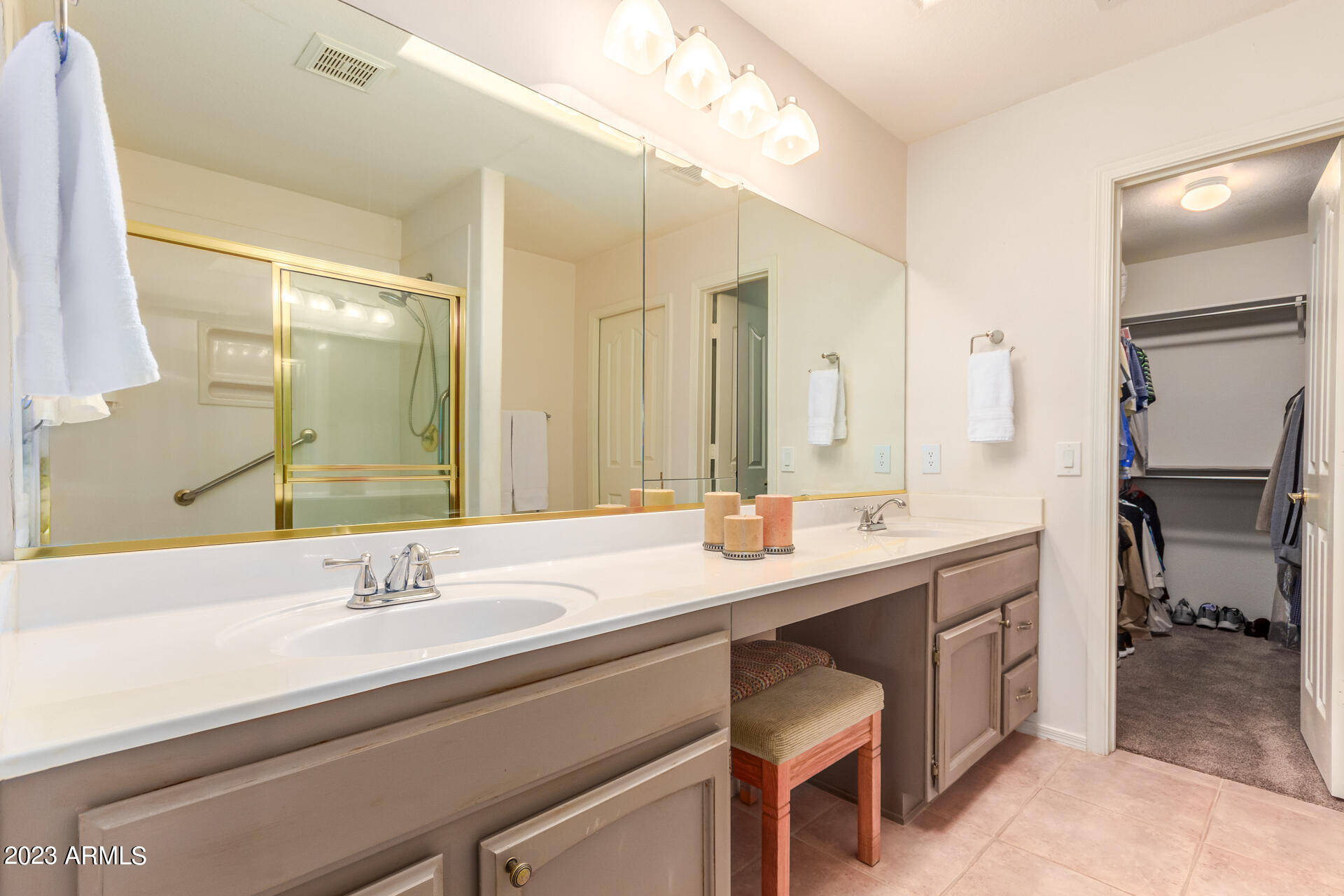 9309 E COOPERS HAWK Drive