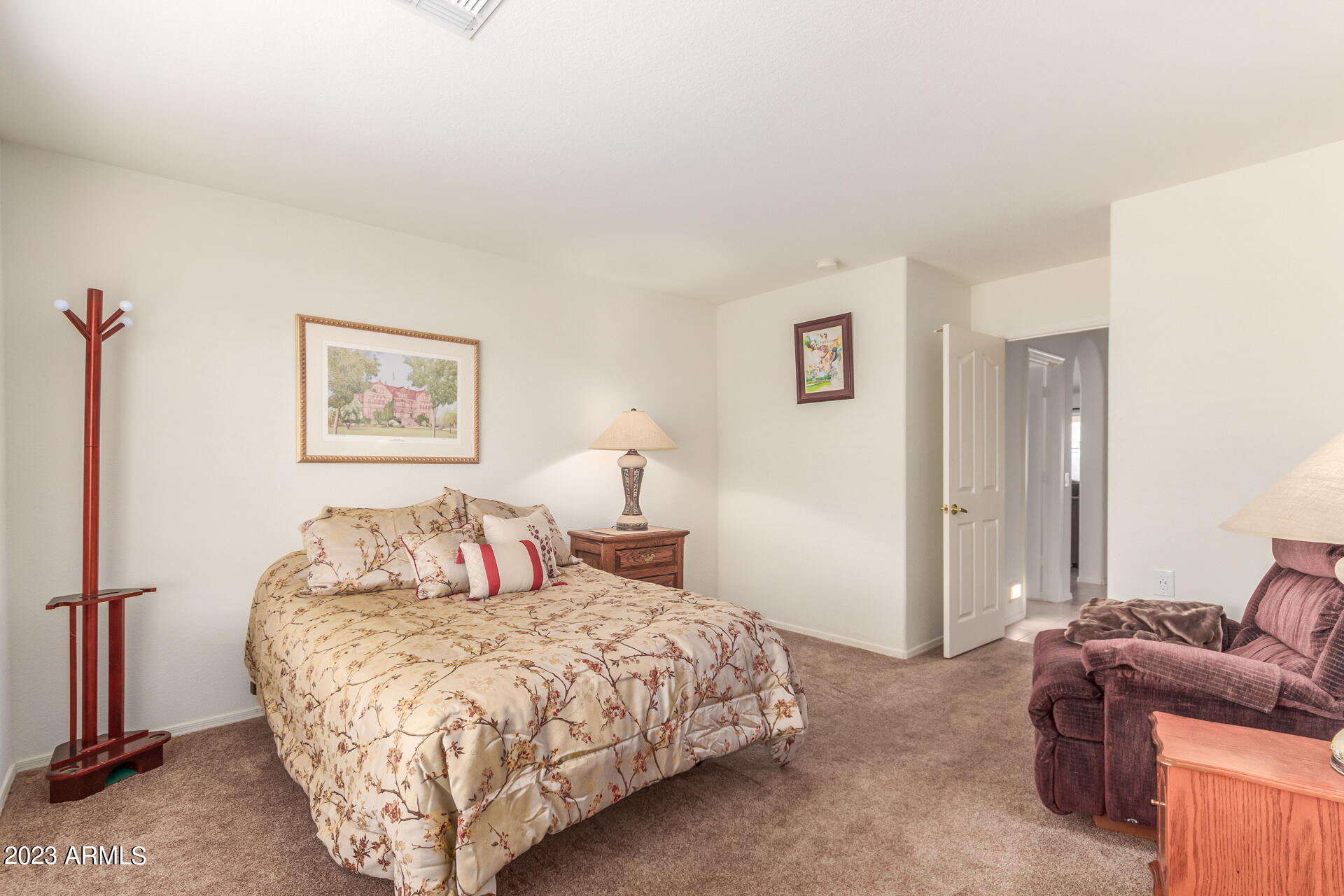 9309 E COOPERS HAWK Drive