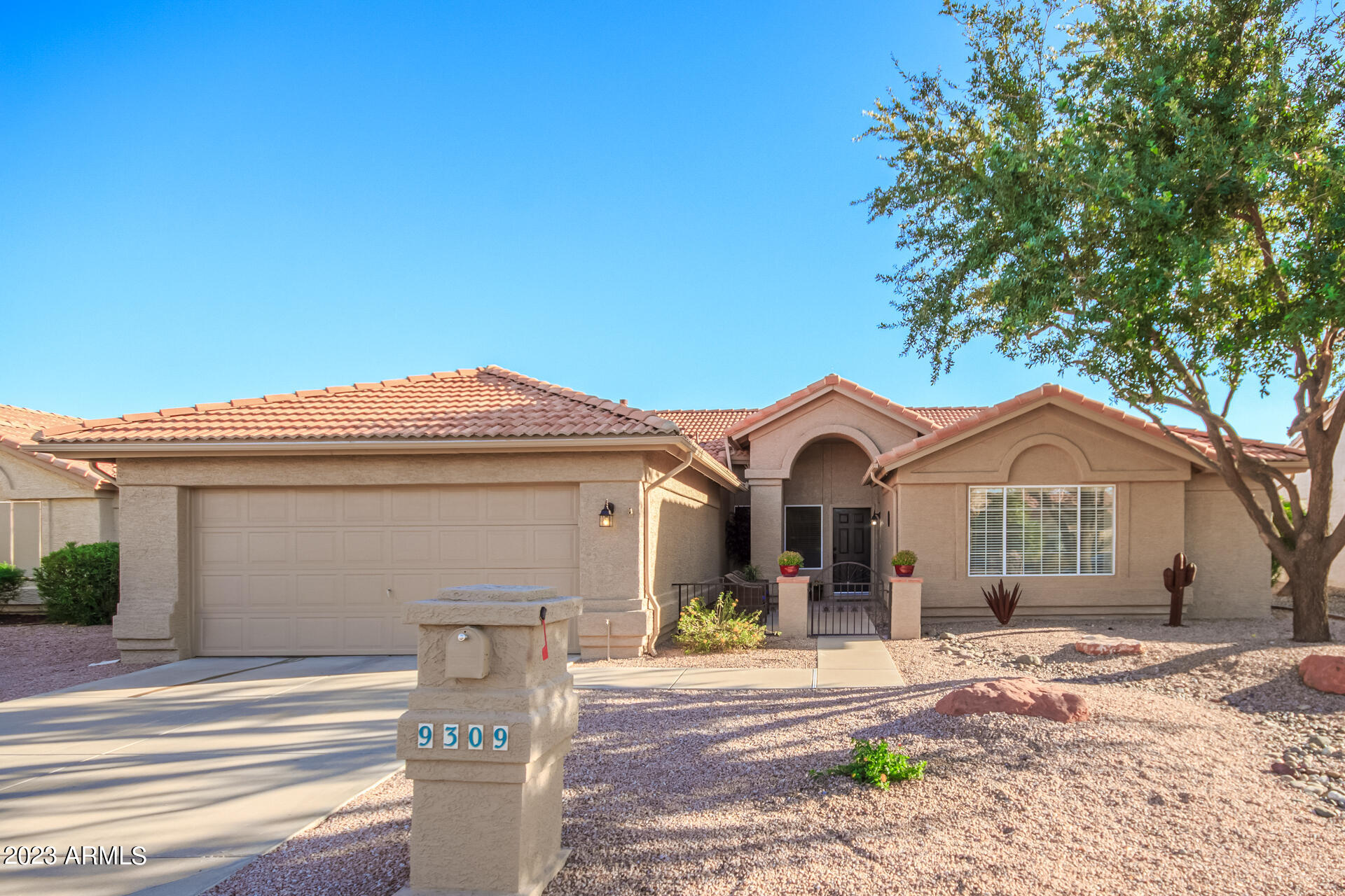 9309 E COOPERS HAWK Drive