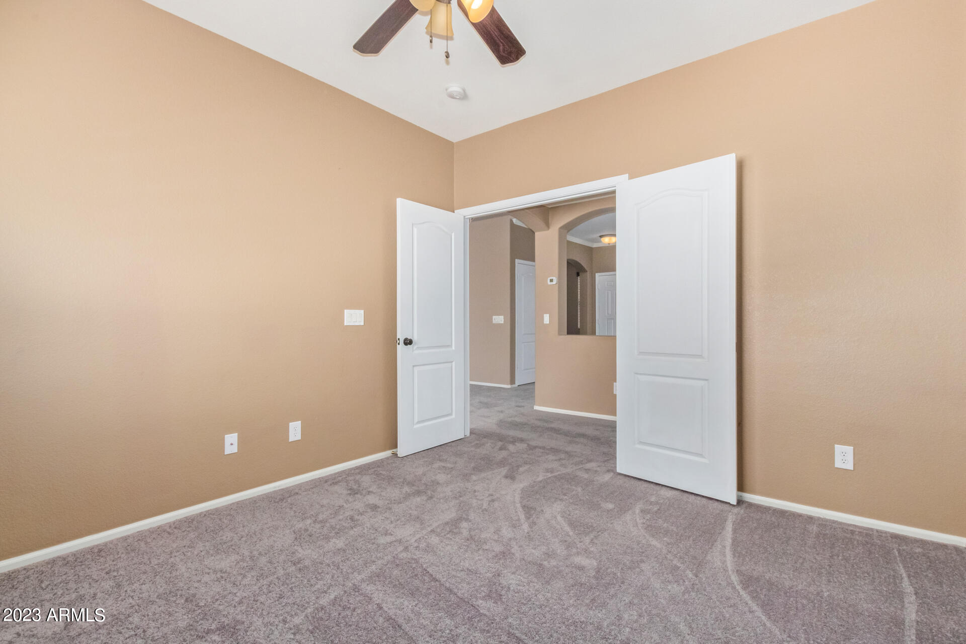 41800 W CHAMBERS Court