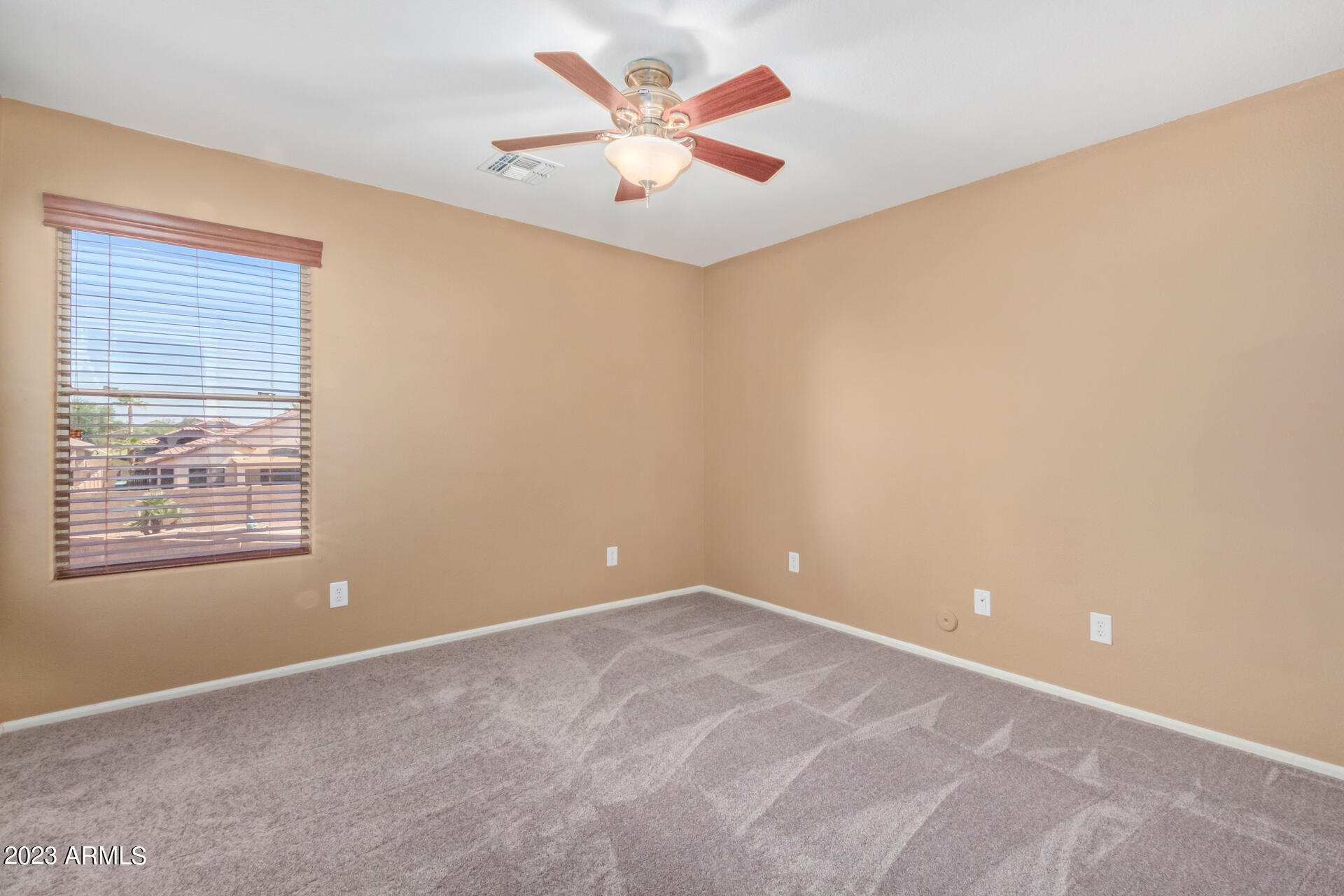 41800 W CHAMBERS Court