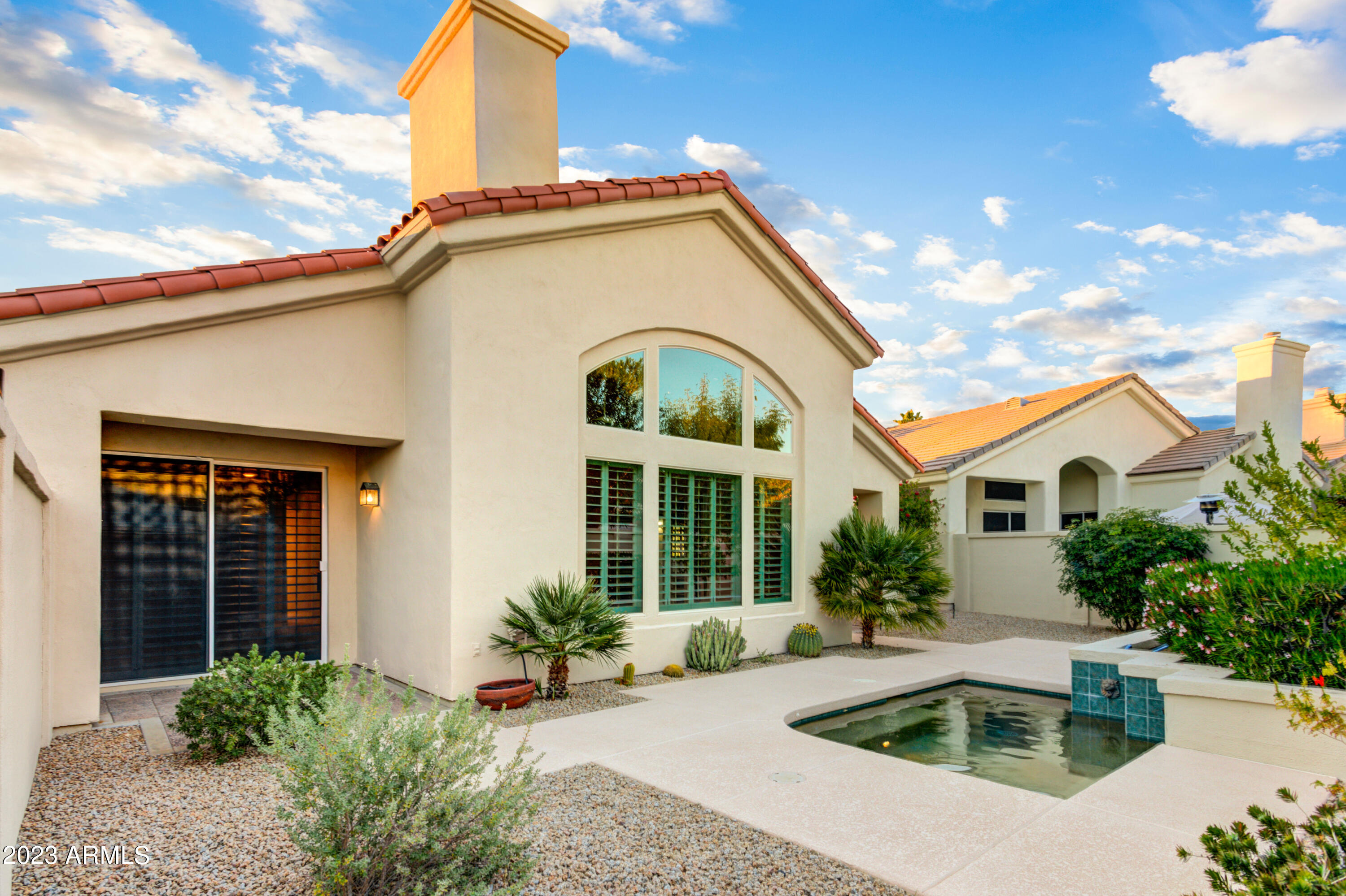 9453 N 114TH Way