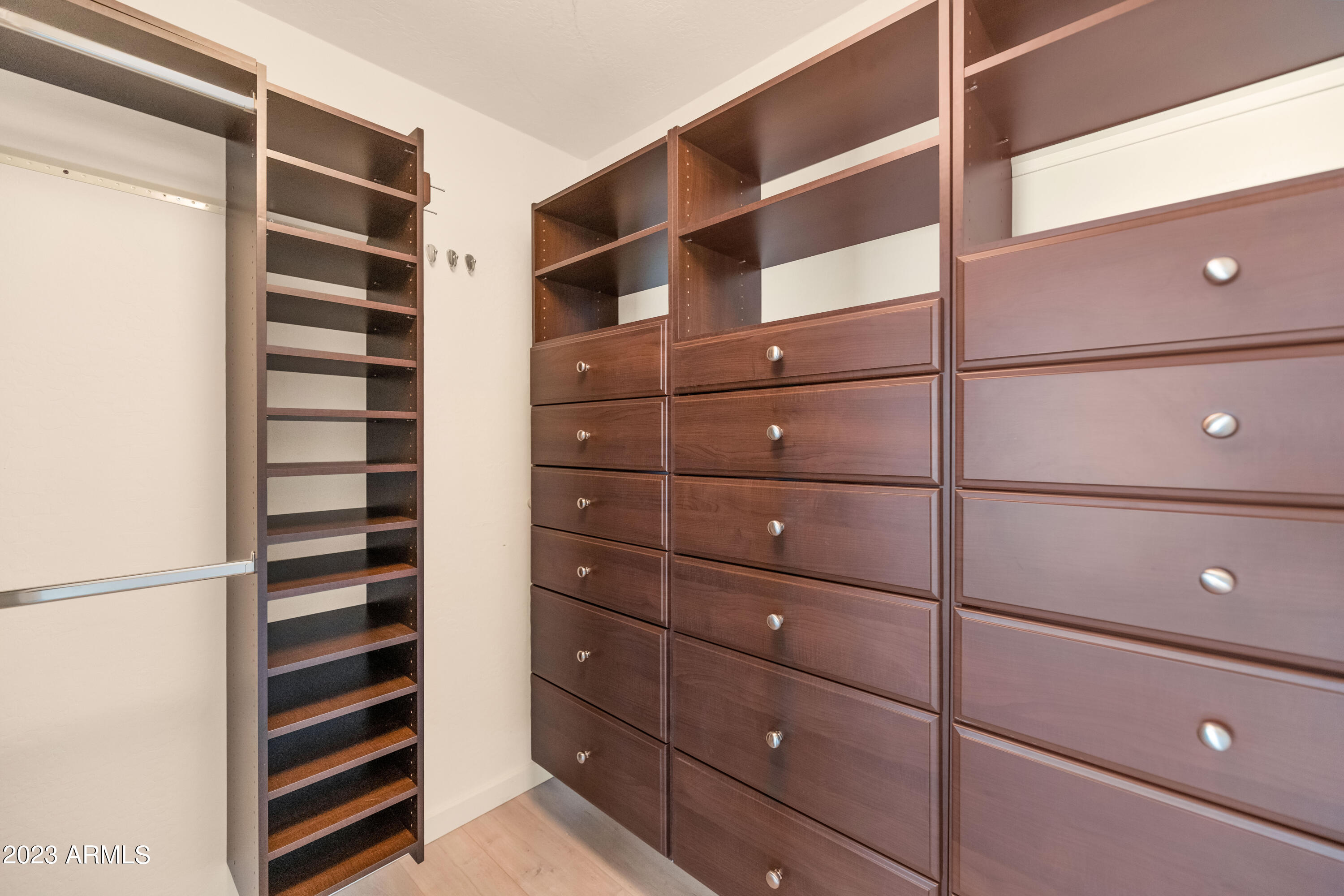 914 E OSBORN Road # 415