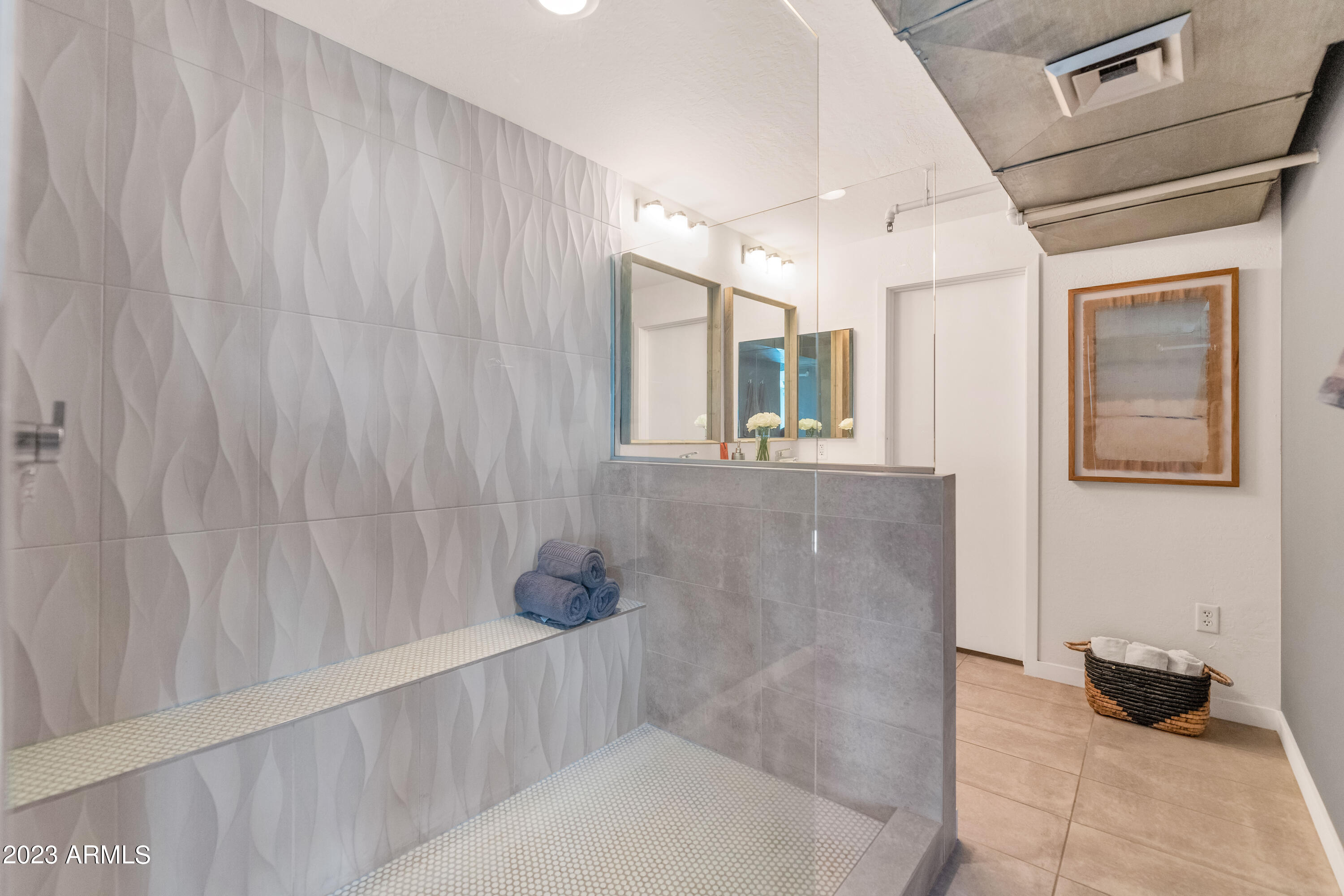 914 E OSBORN Road # 415