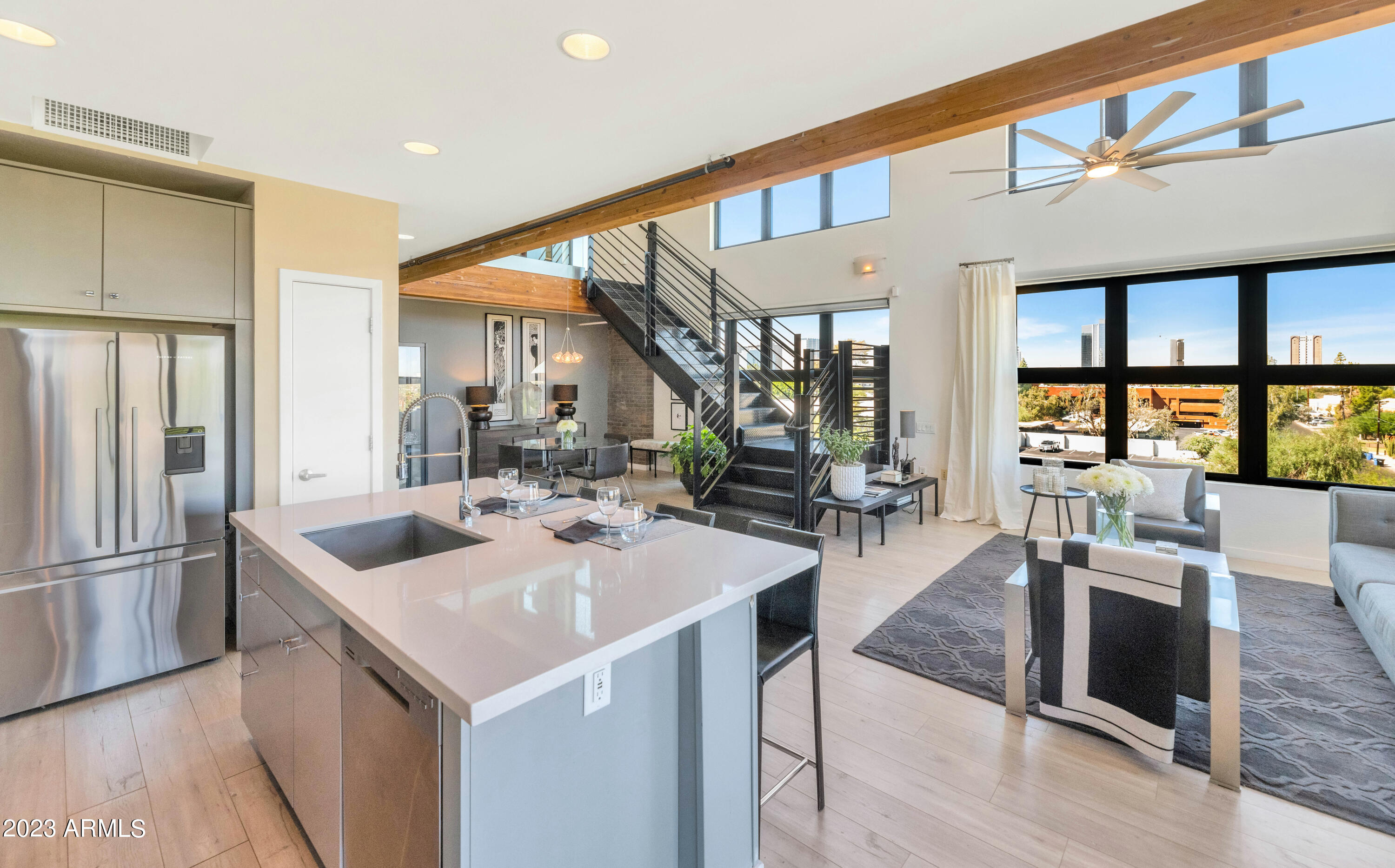 914 E OSBORN Road # 415