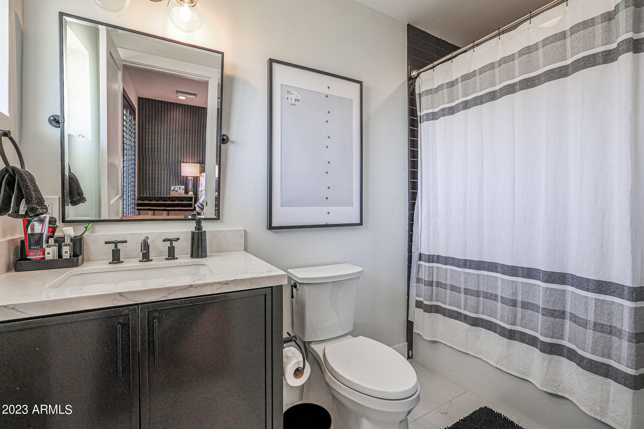 6223 E CALLE REDONDA --
