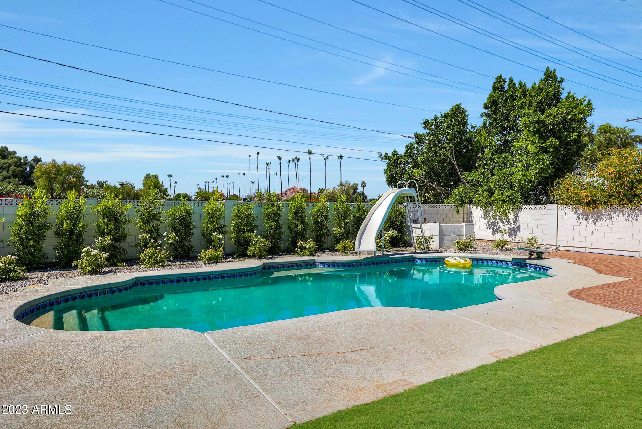 6223 E CALLE REDONDA --