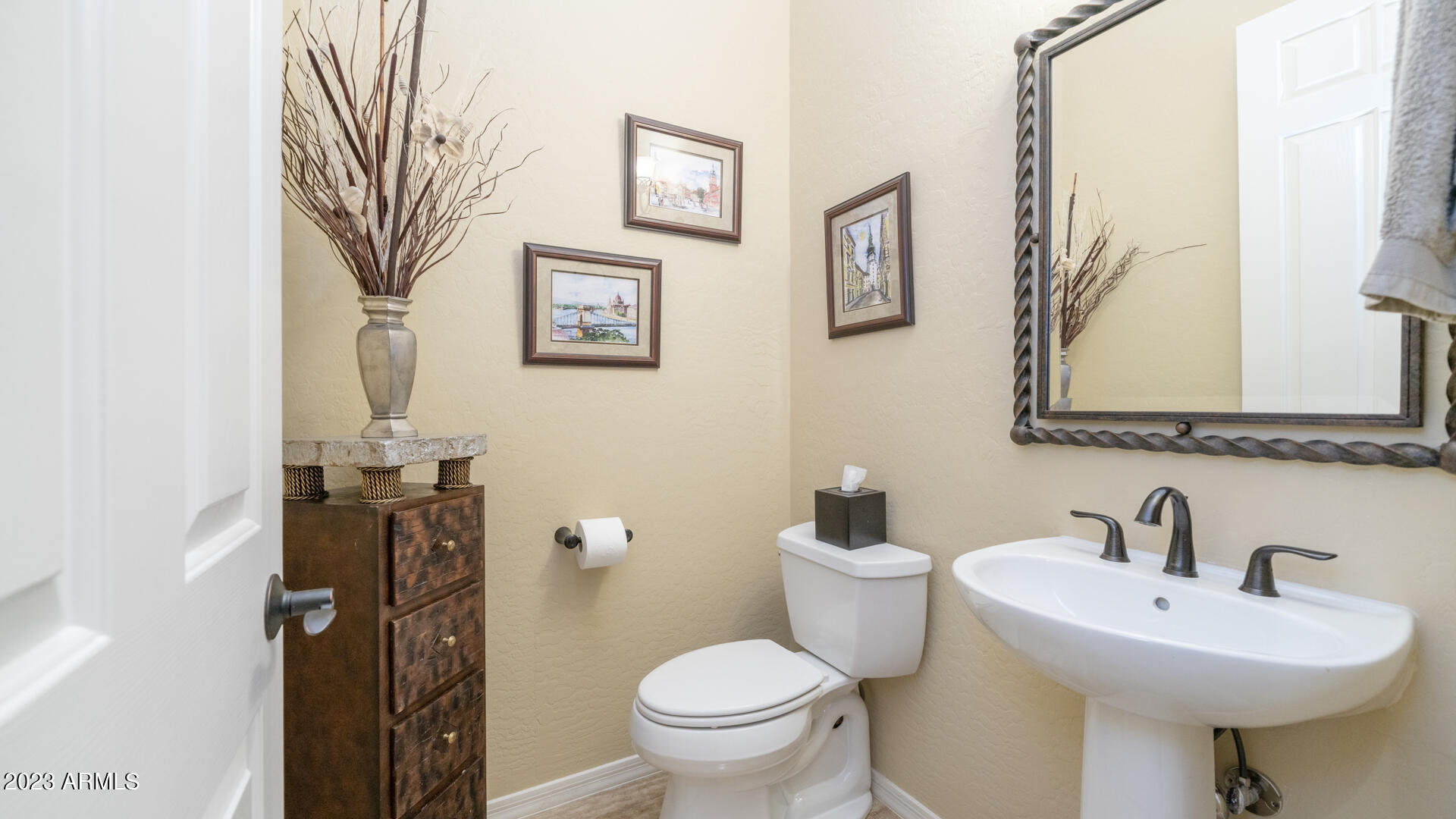 41914 N MOSS SPRINGS Road