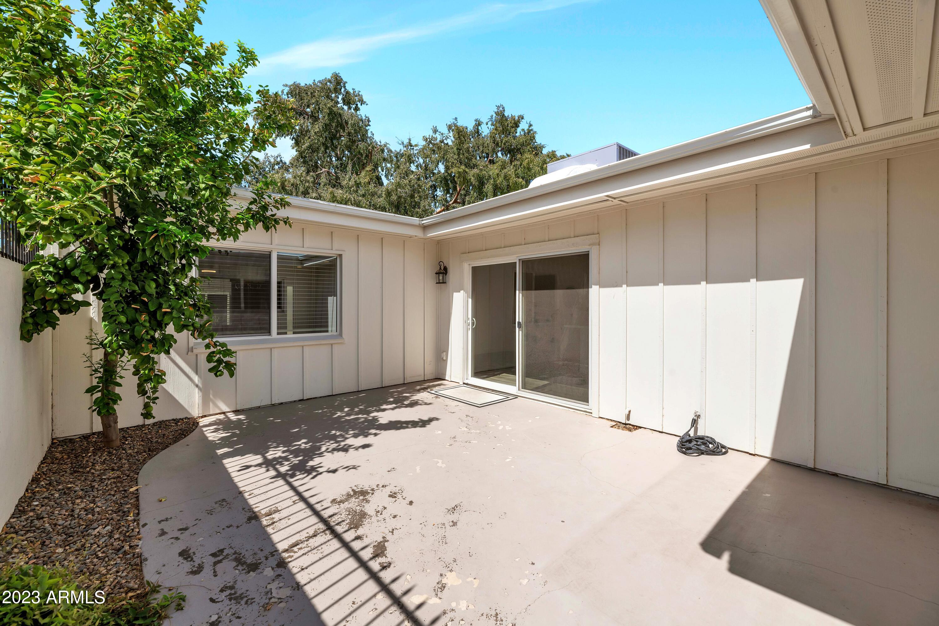 5877 E THOMAS Road
