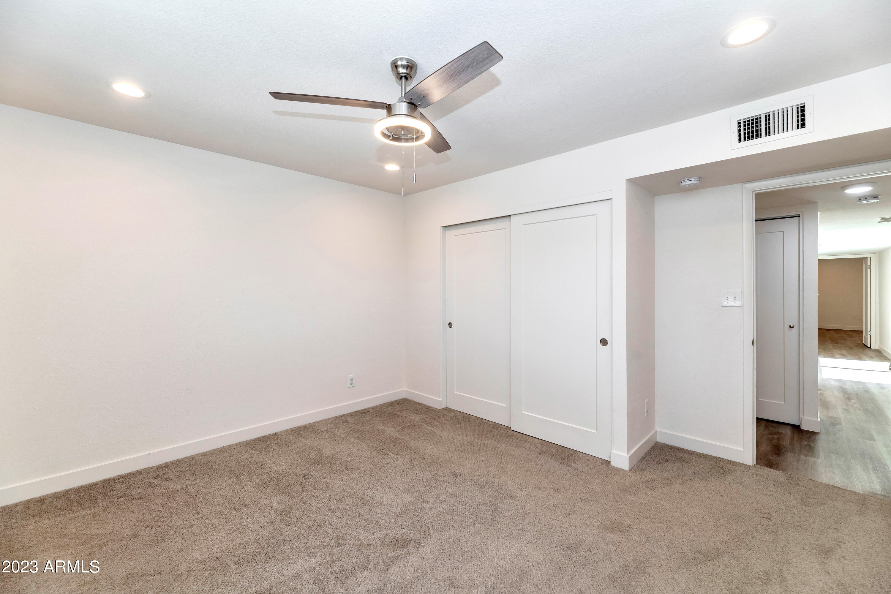 5877 E THOMAS Road