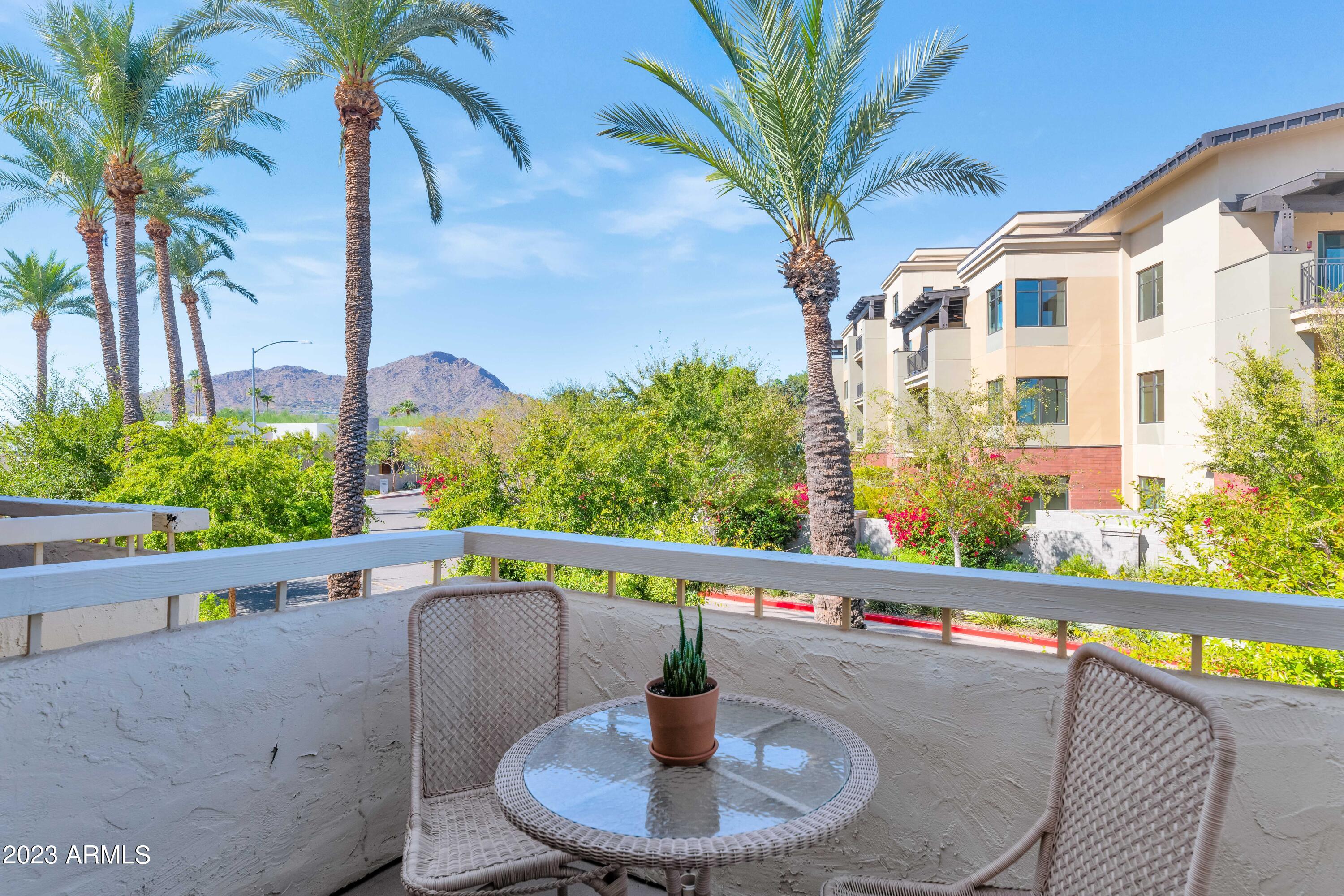 6150 N Scottsdale Road, 52