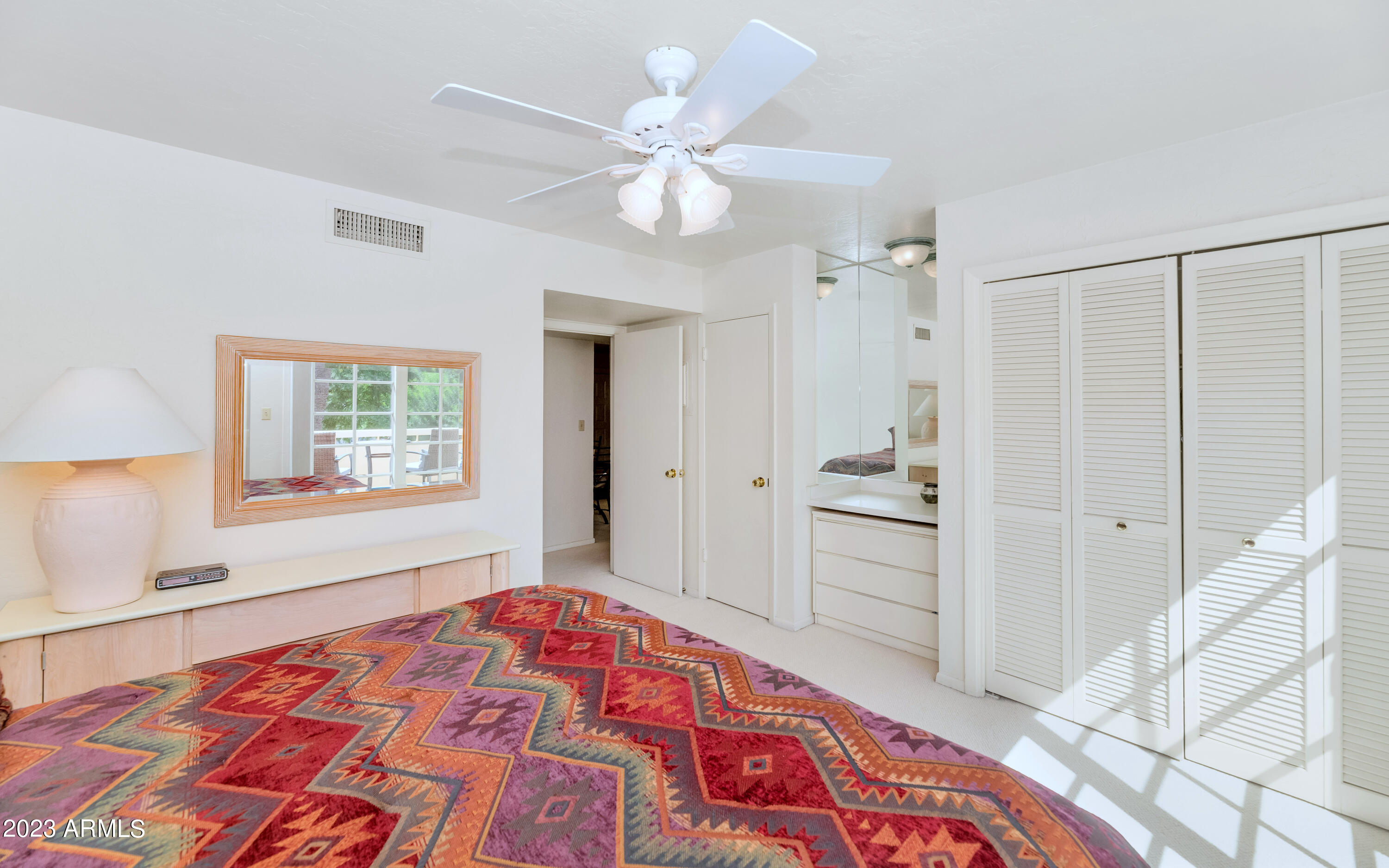 6150 N Scottsdale Road, 52