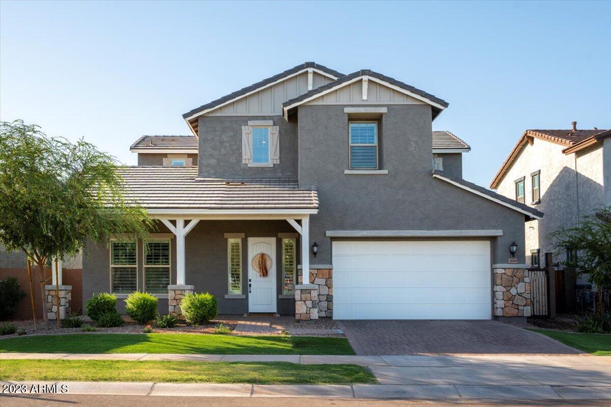 3899 E SILO Drive