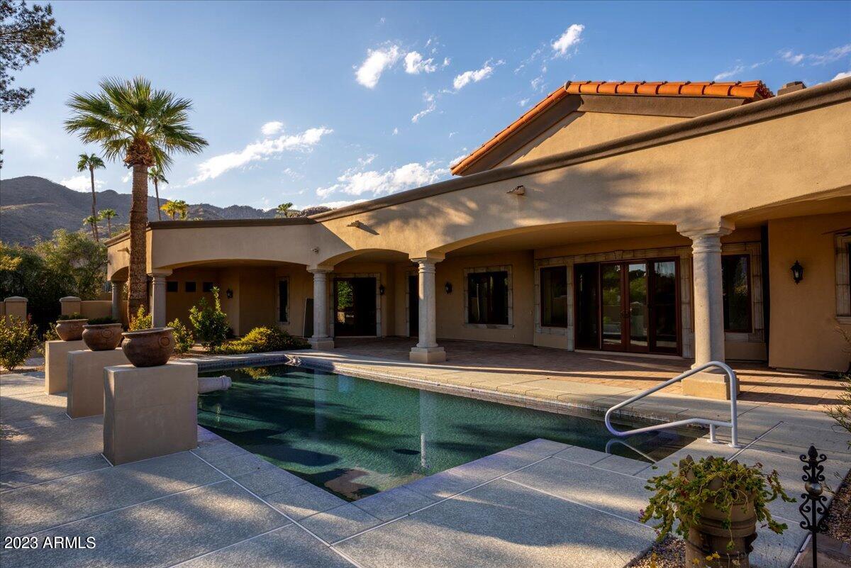 4723 E FOOTHILL Drive
