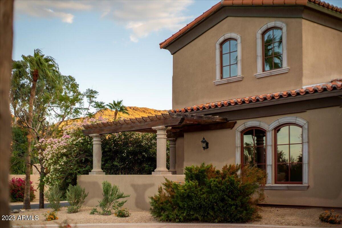 4723 E FOOTHILL Drive