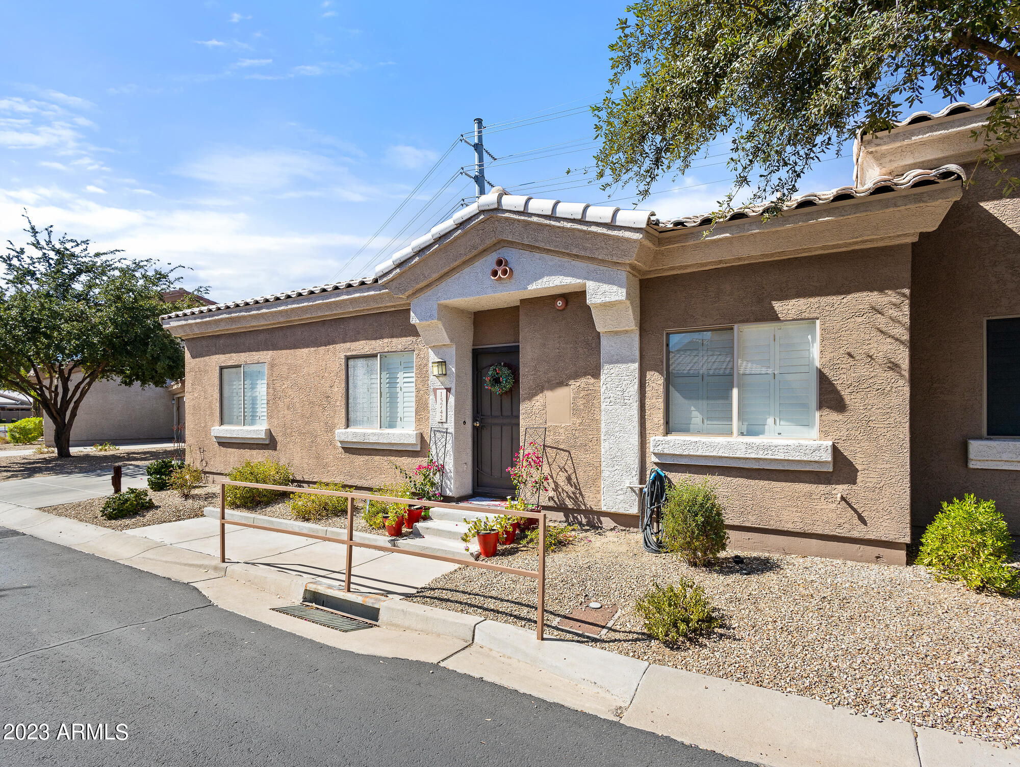 15742 N HIDDEN VALLEY Lane