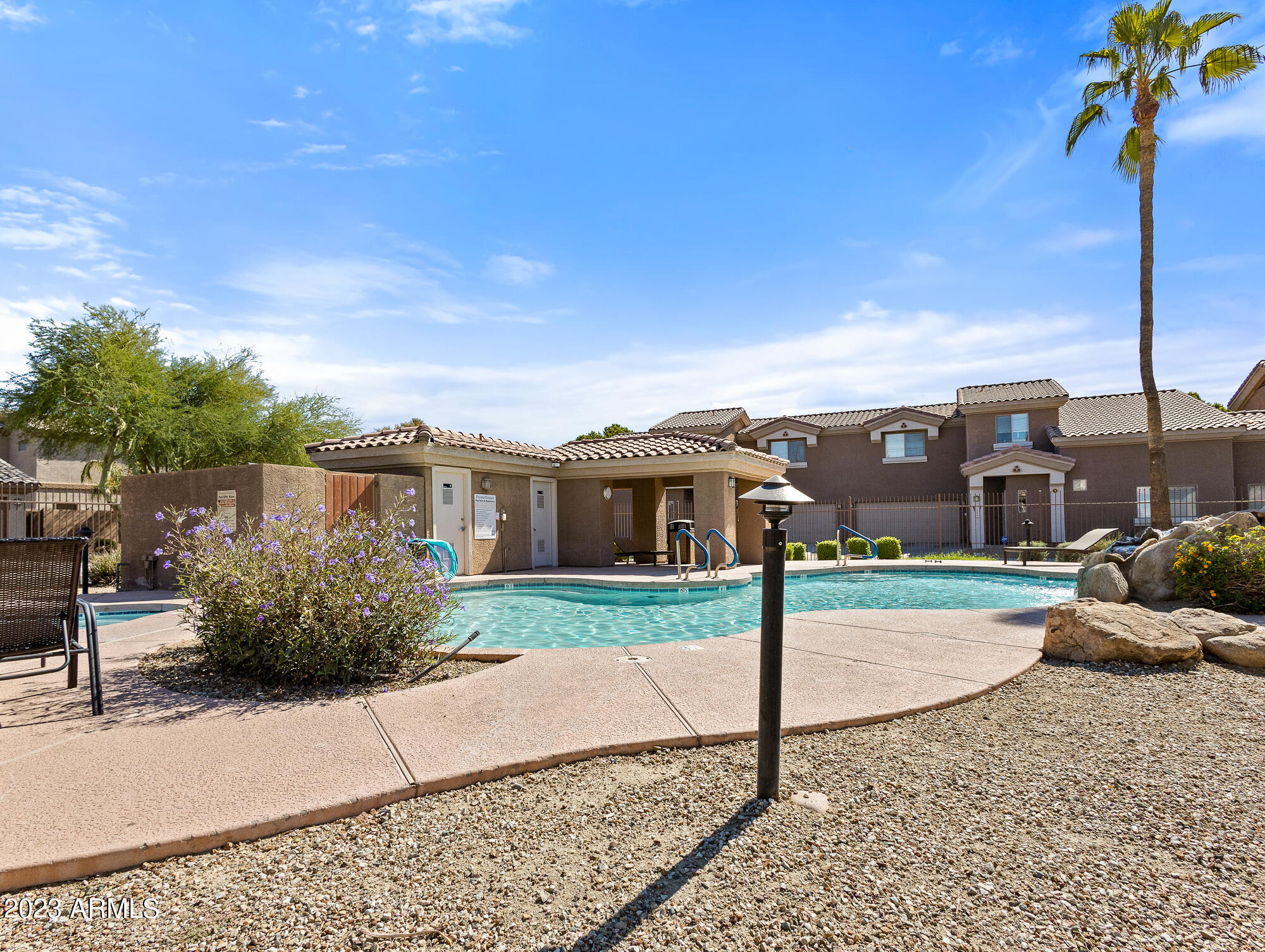 15742 N HIDDEN VALLEY Lane