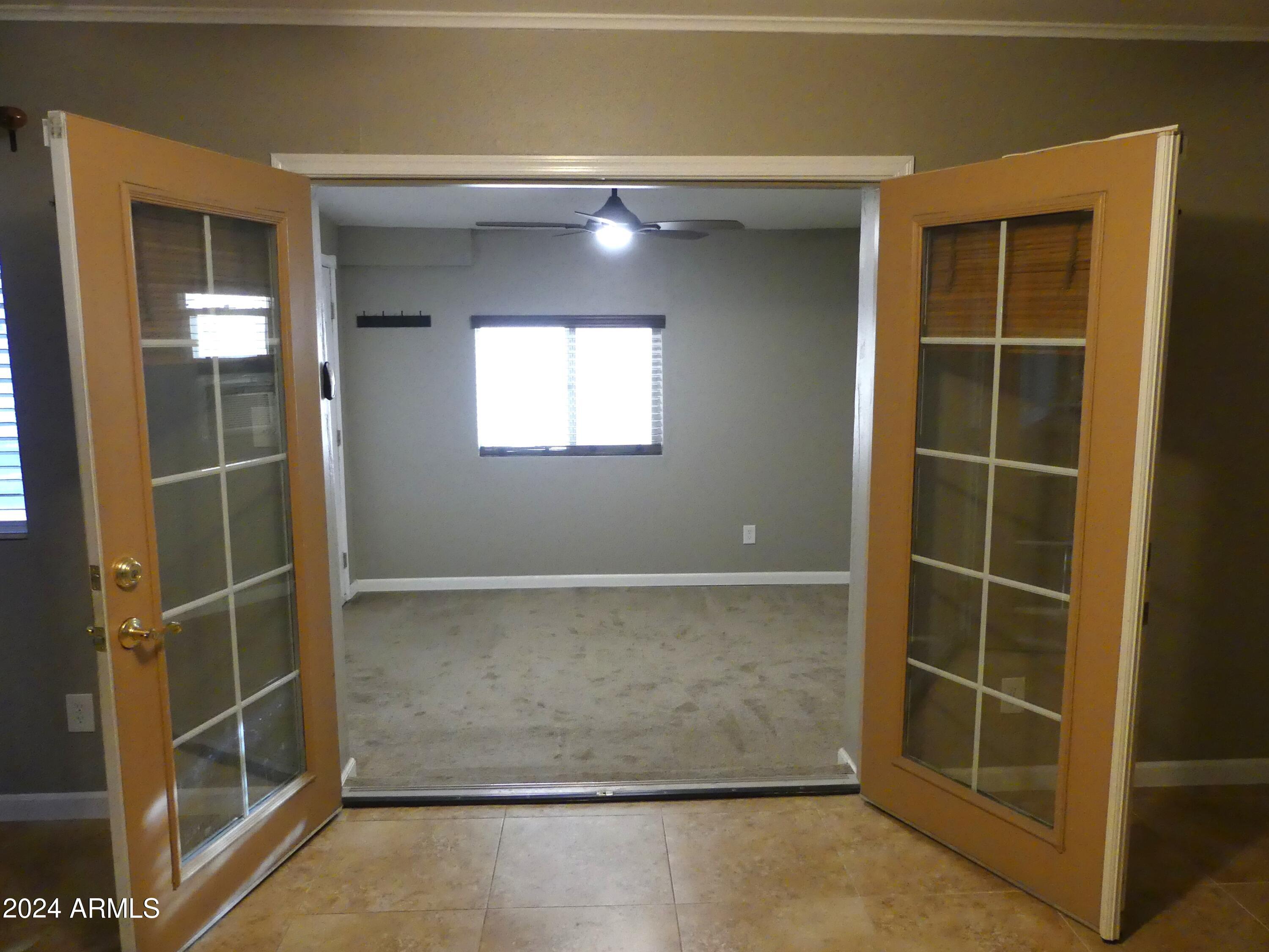 1245 W MENDOZA Avenue