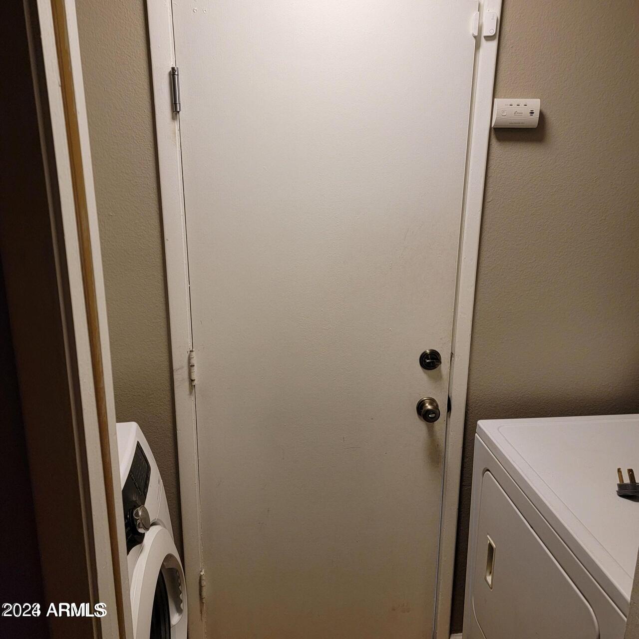 1245 W MENDOZA Avenue