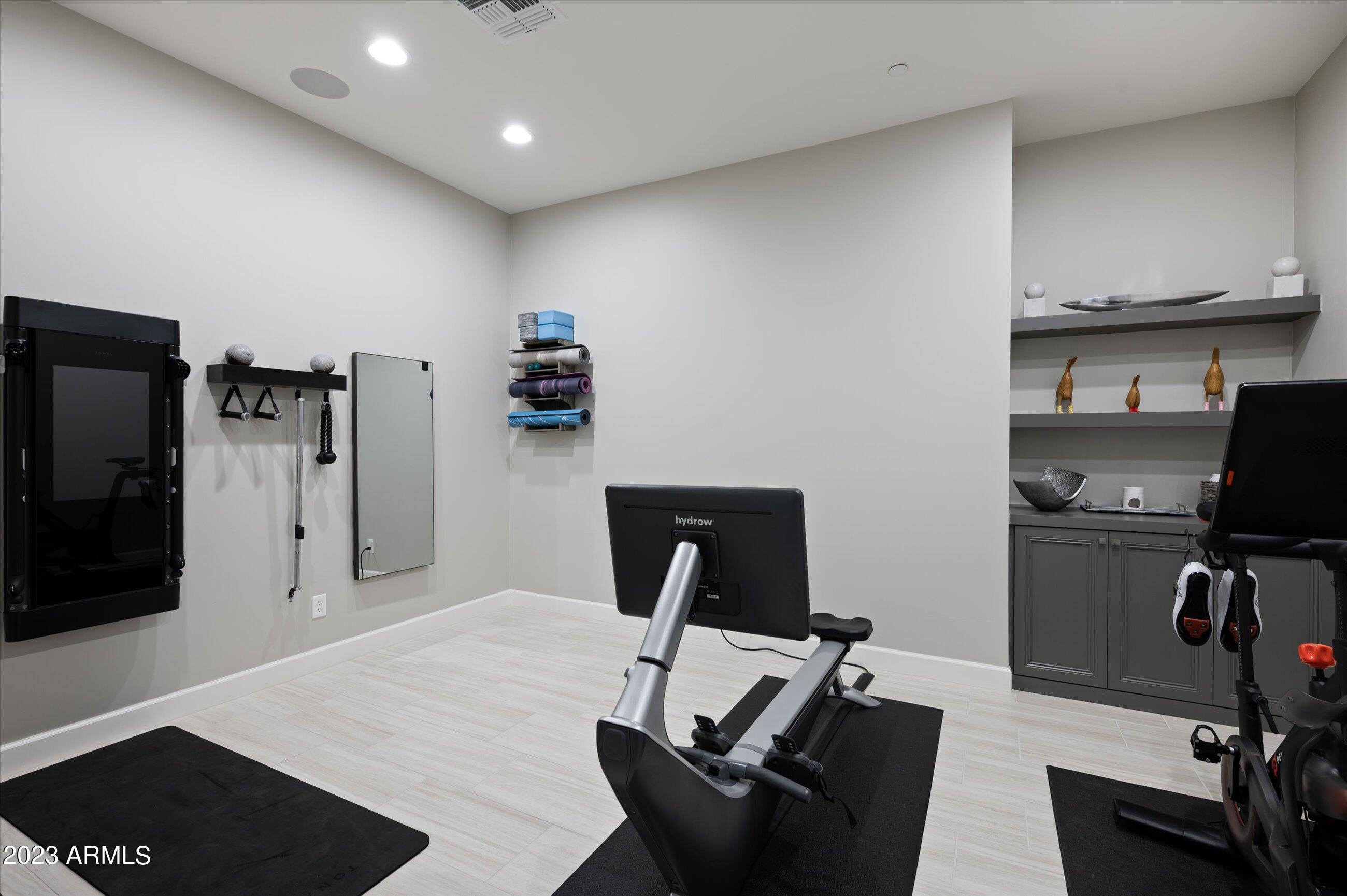 8513 E EAGLE CLAW Drive