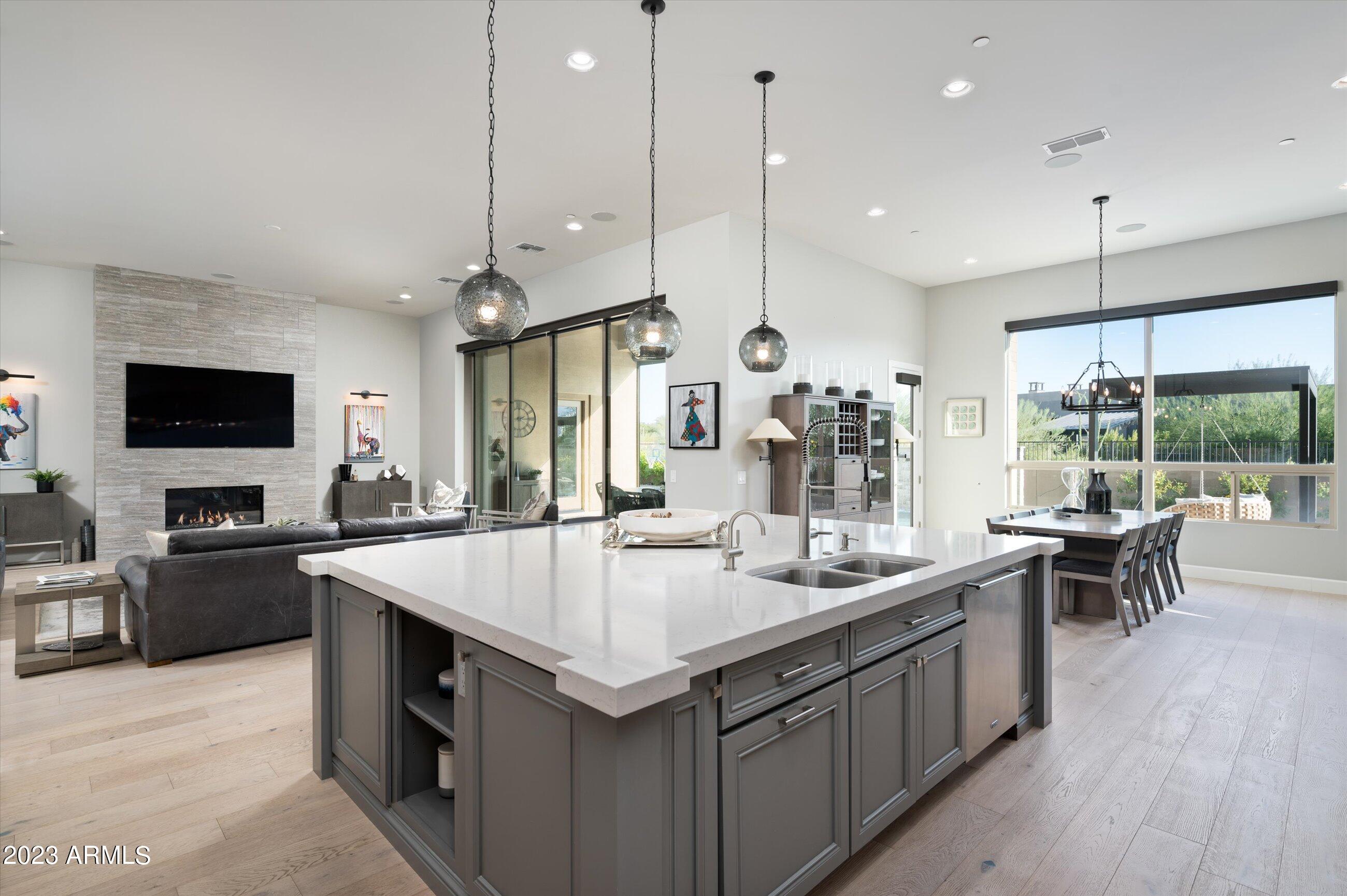 8513 E EAGLE CLAW Drive