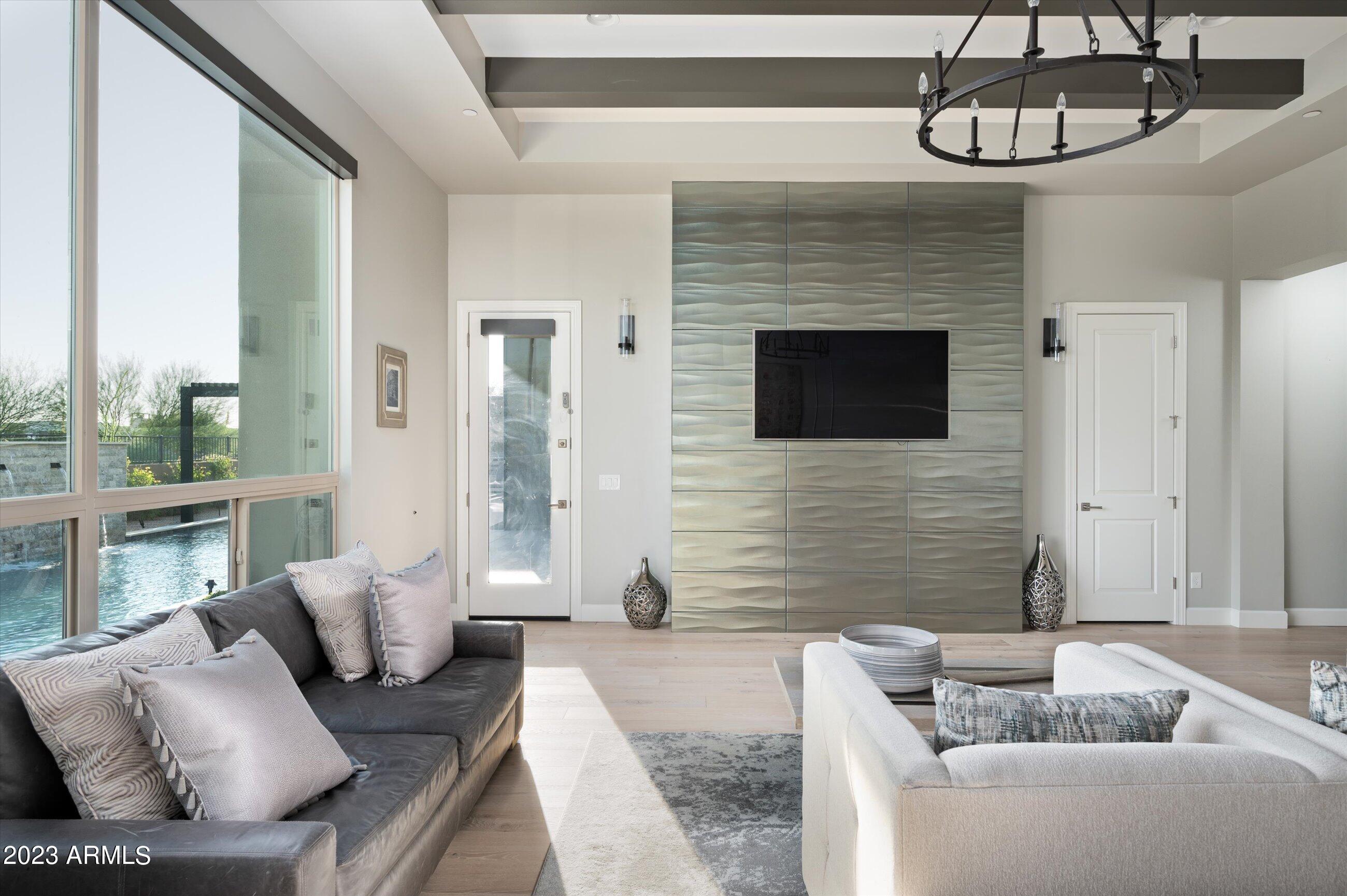 8513 E EAGLE CLAW Drive