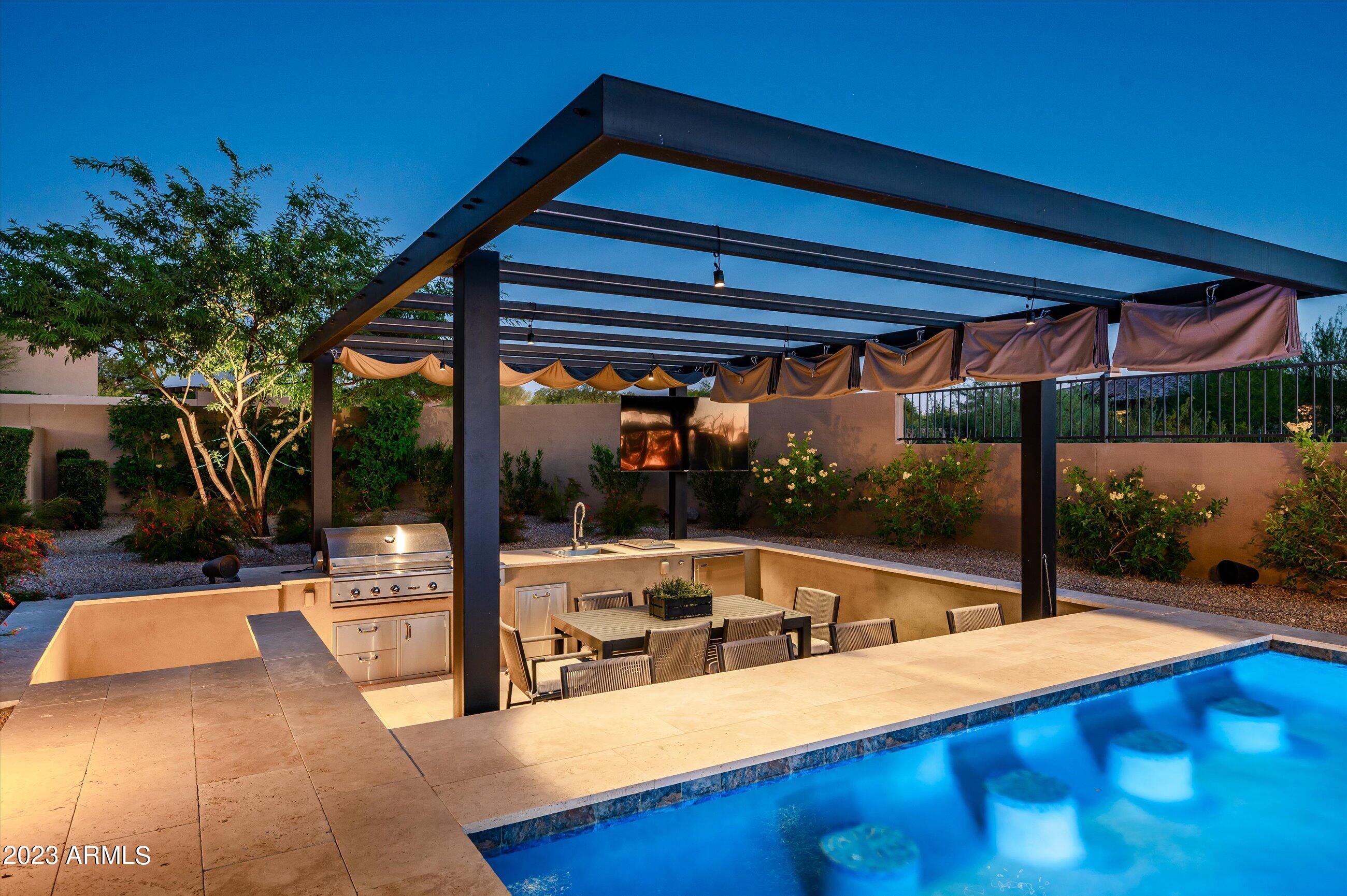 8513 E EAGLE CLAW Drive