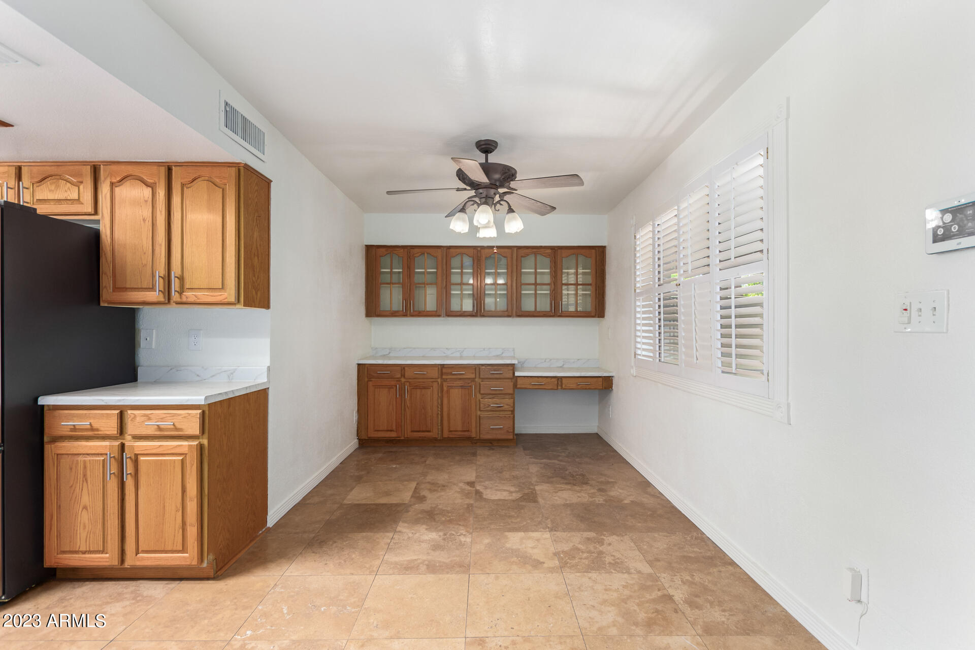 1138 E 9TH Place