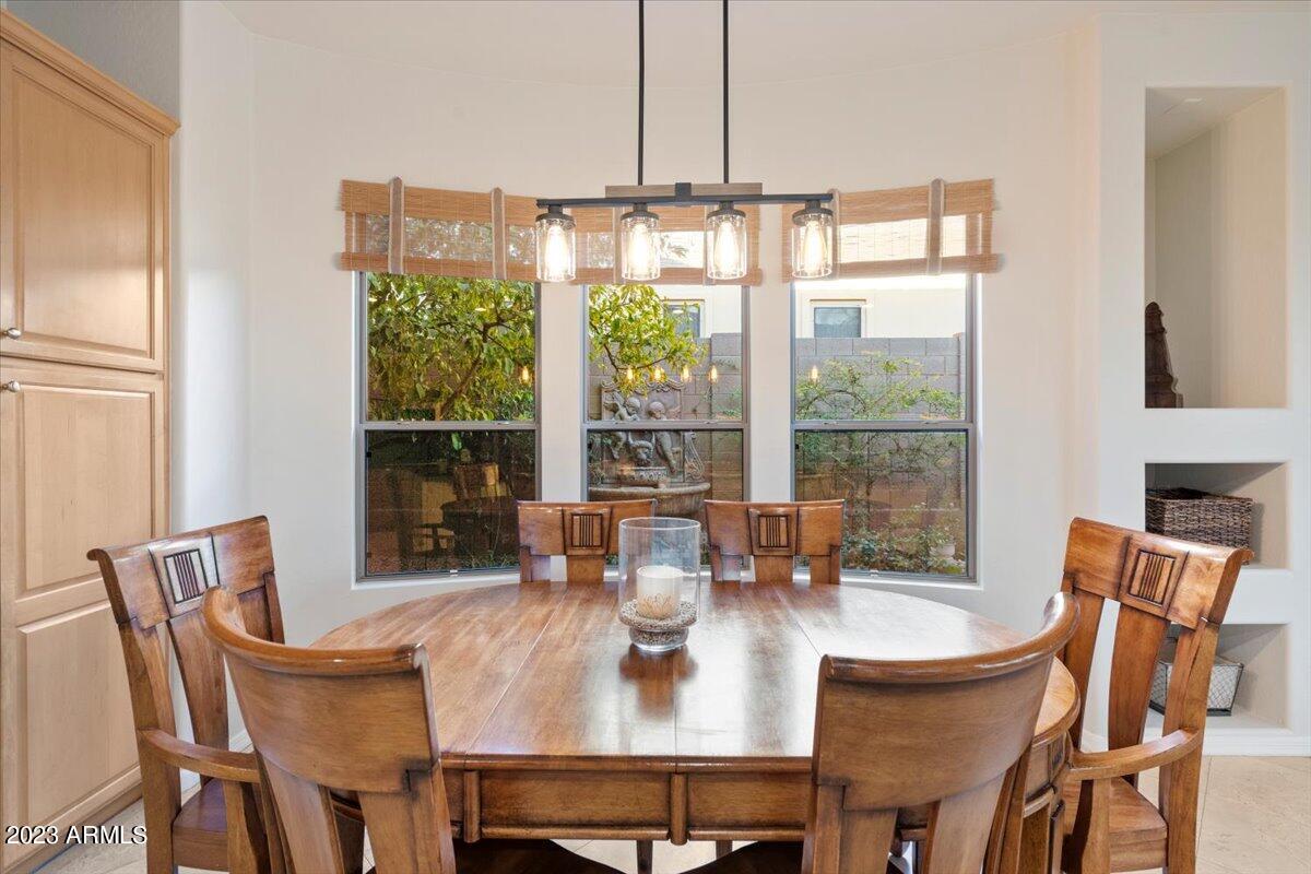 10793 E GELDING Drive