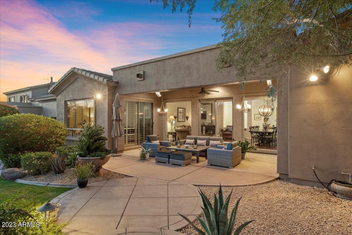 10793 E GELDING Drive