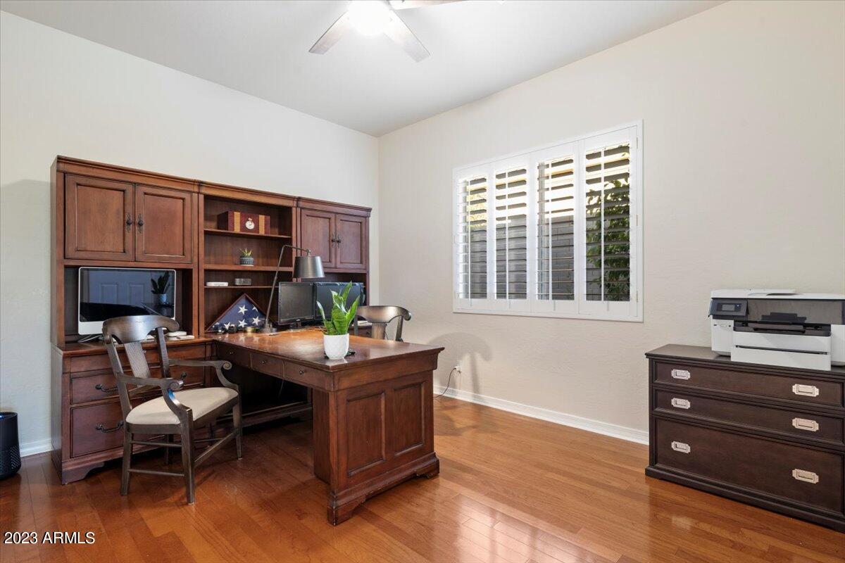 10793 E GELDING Drive