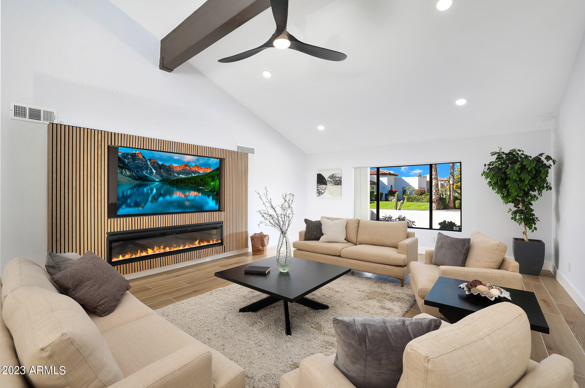 8281 E SAN SALVADOR Drive
